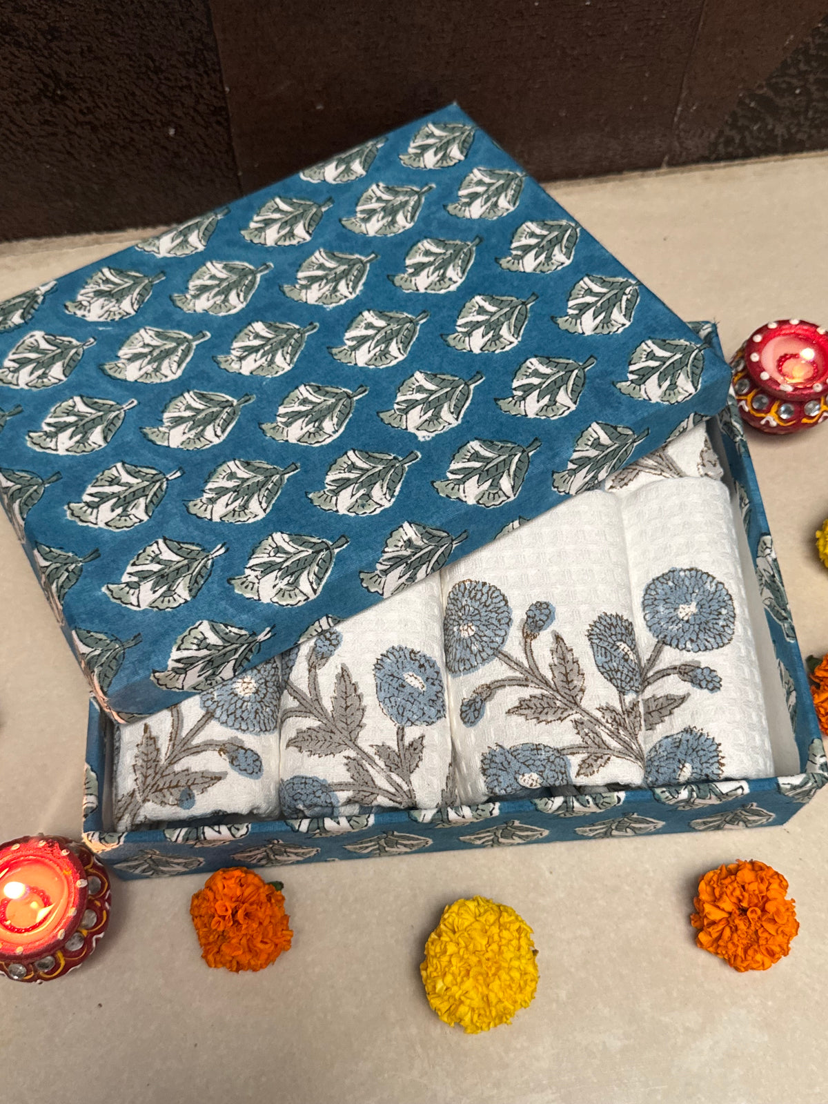 HANDBLOCK PRINTED GIFT BOX - FACE TOWEL SETS