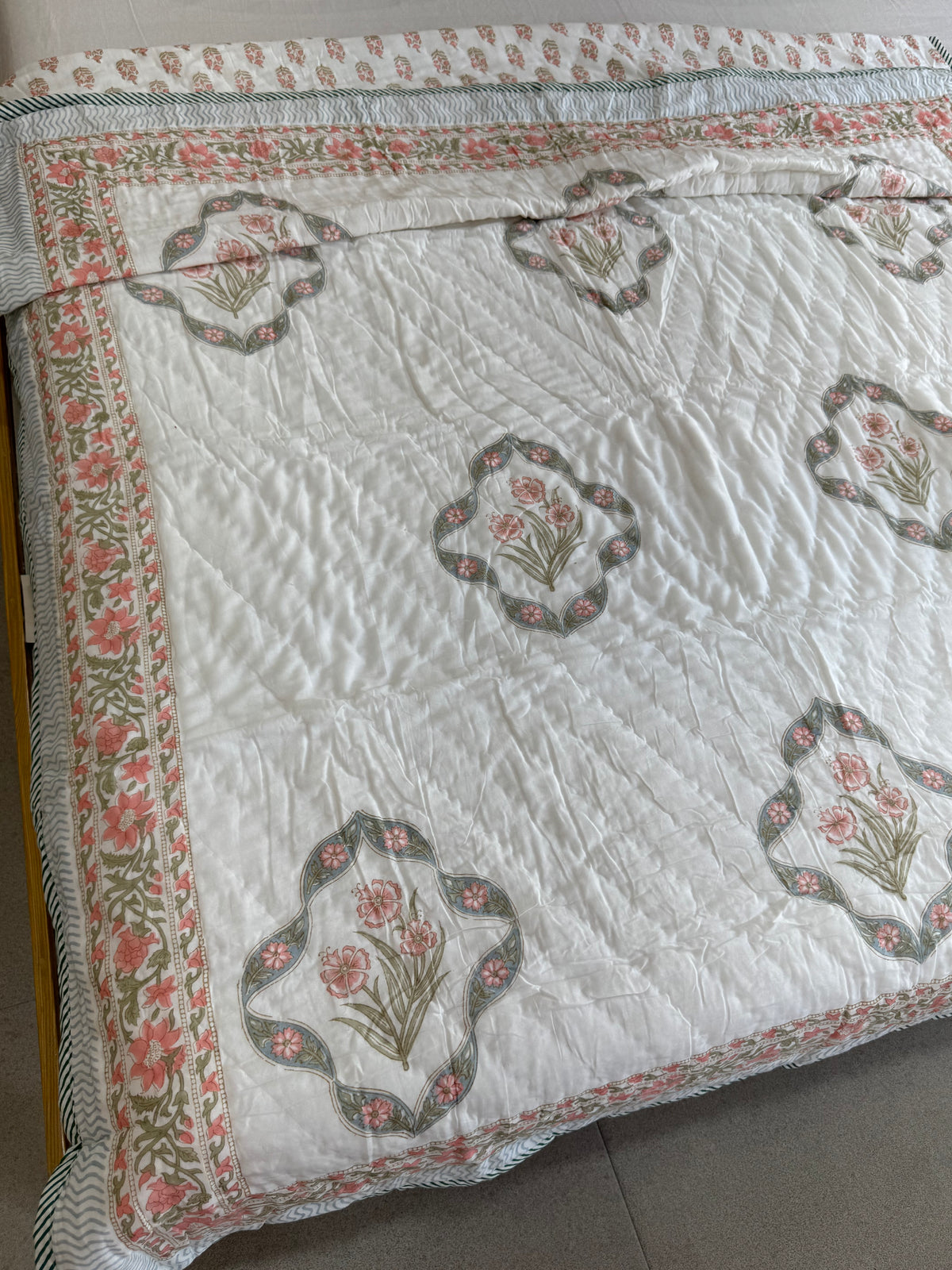 HANDBLOCK PRINTED SINGLE QUILT