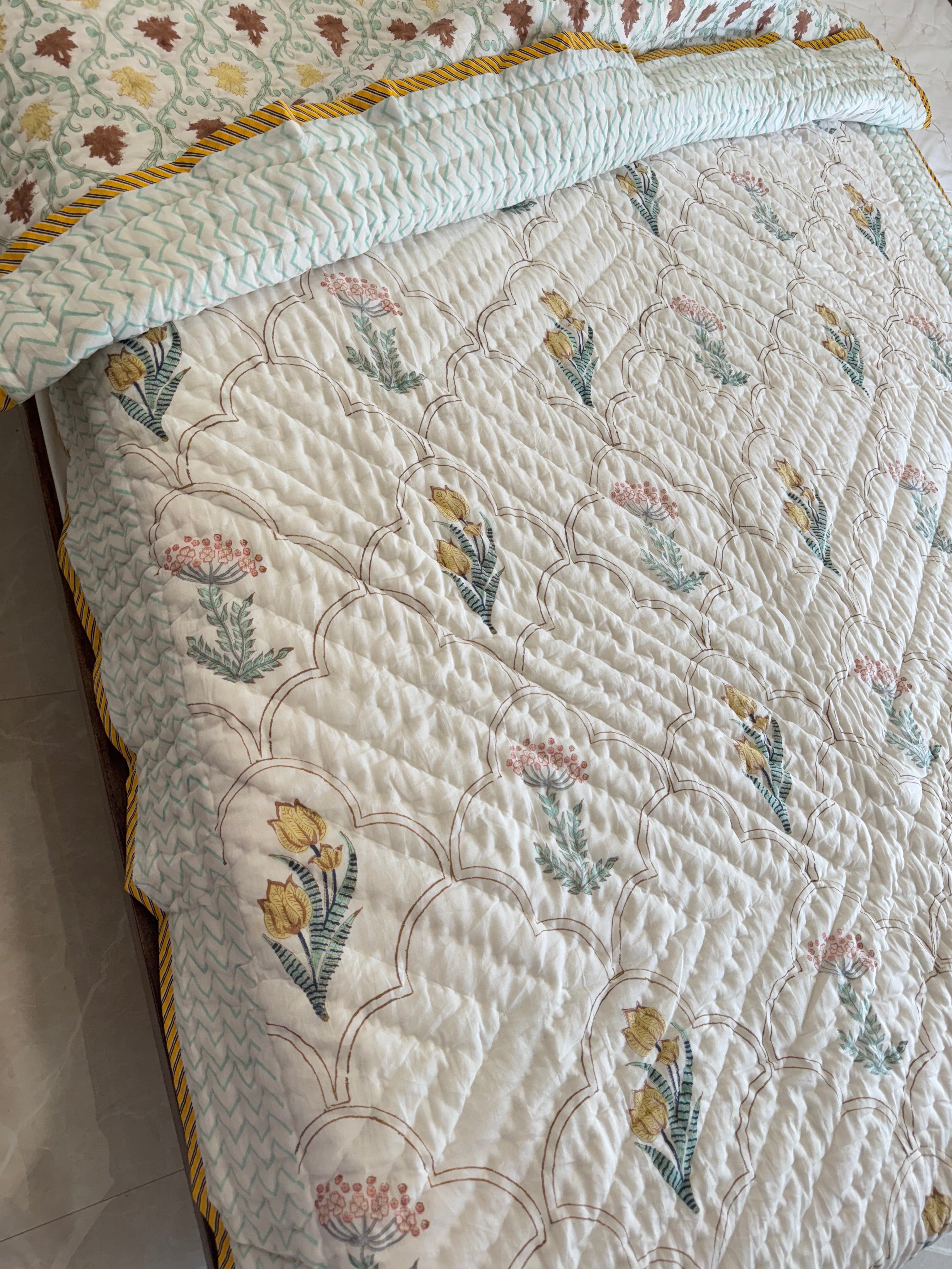 HANDBLOCK PRINTED SINGLE QUILT
