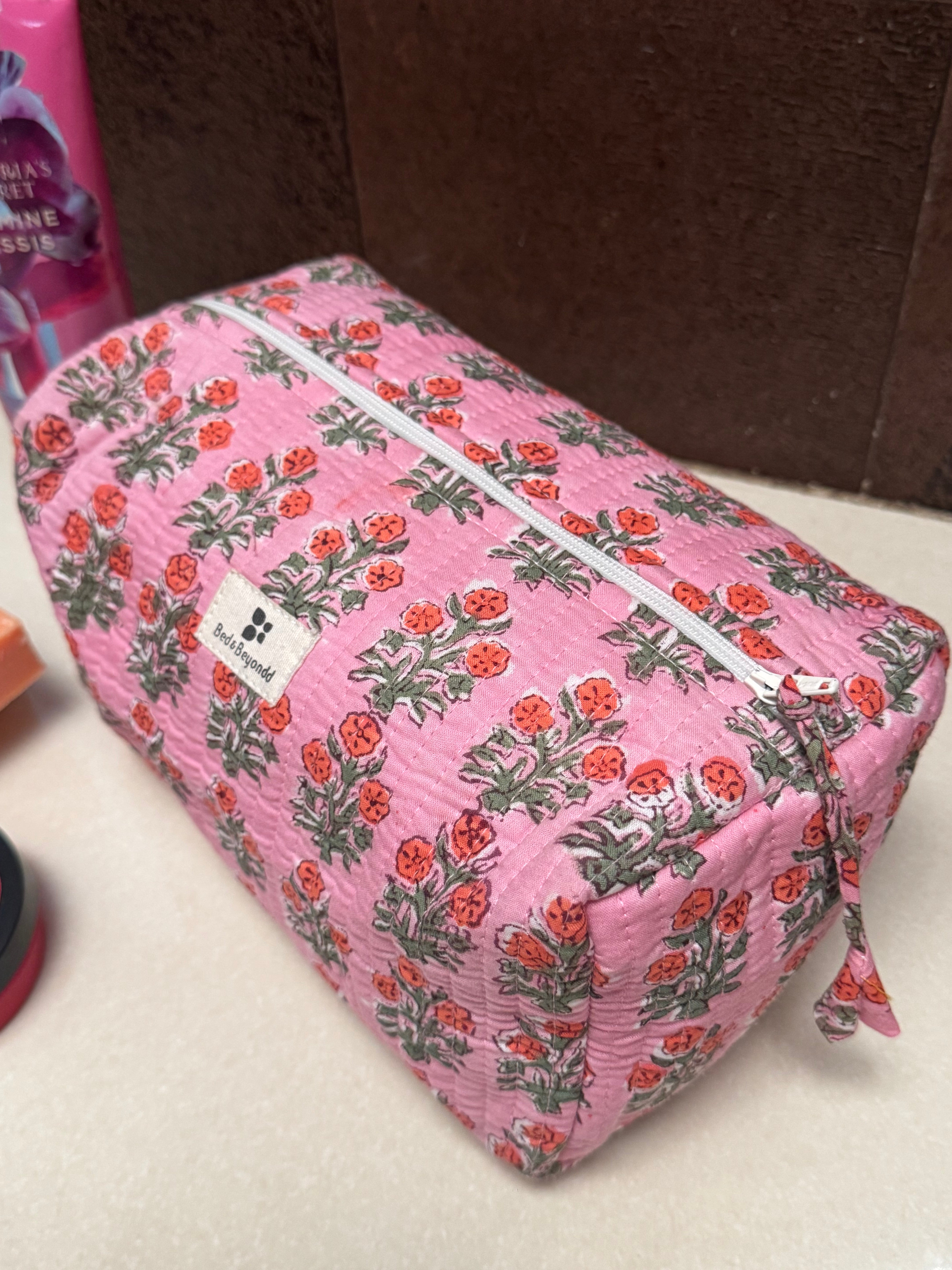 MULTI PURPOSE TOILETRY BAG