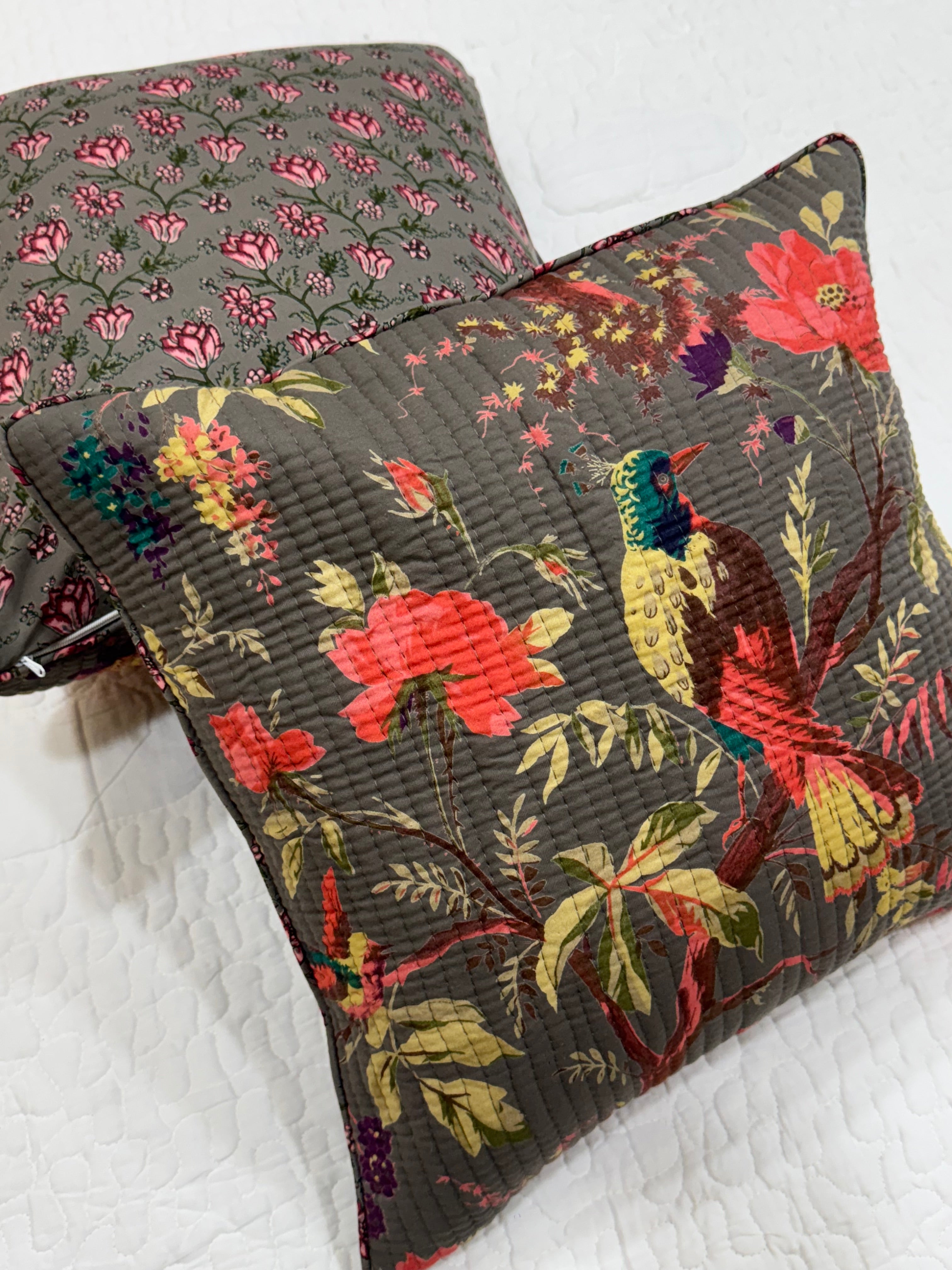 KANAK - SINGLE PIECE QUILTED 16 BY 16 INCHES CUSHION COVER