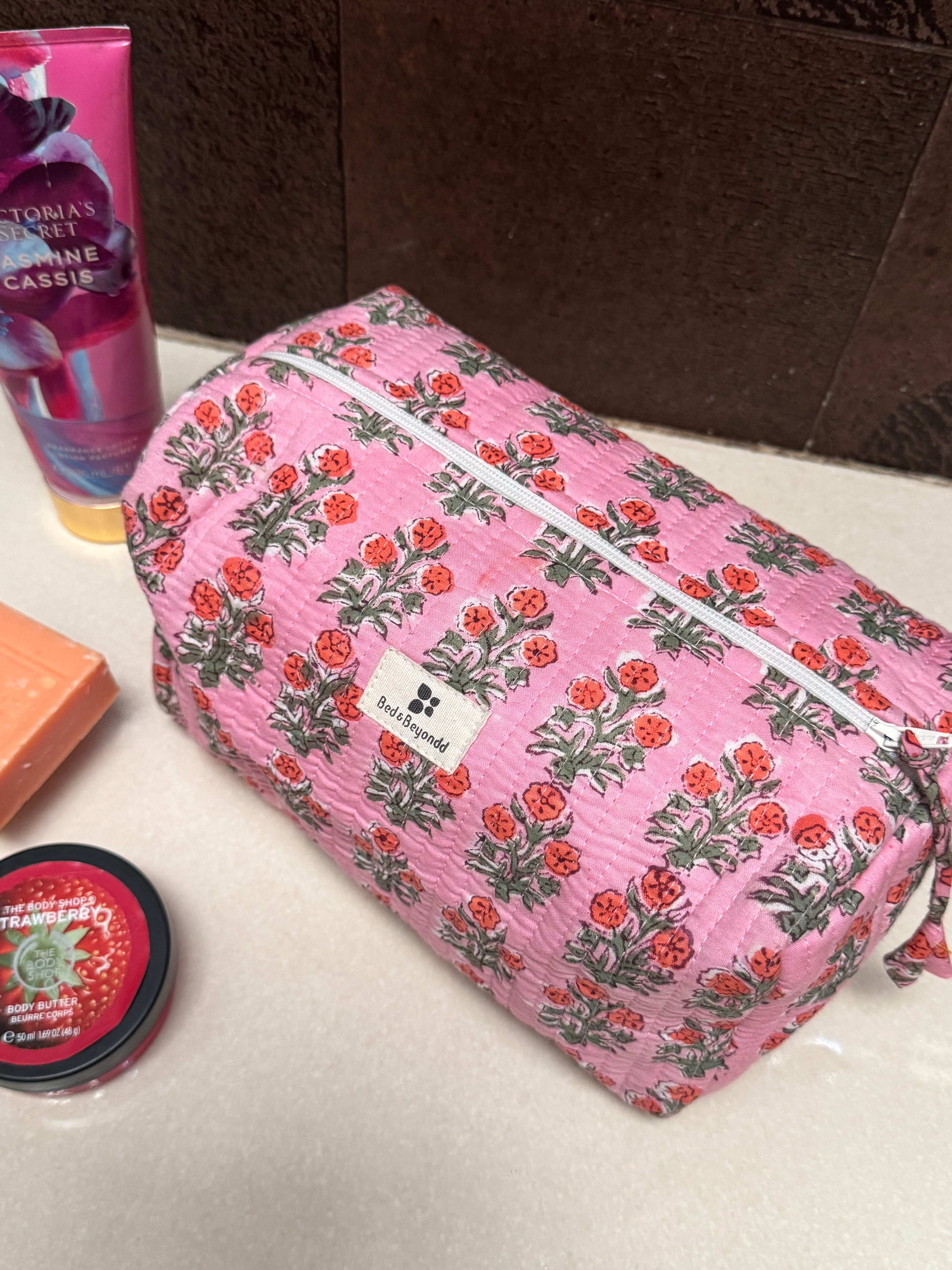 MULTI PURPOSE TOILETRY BAG