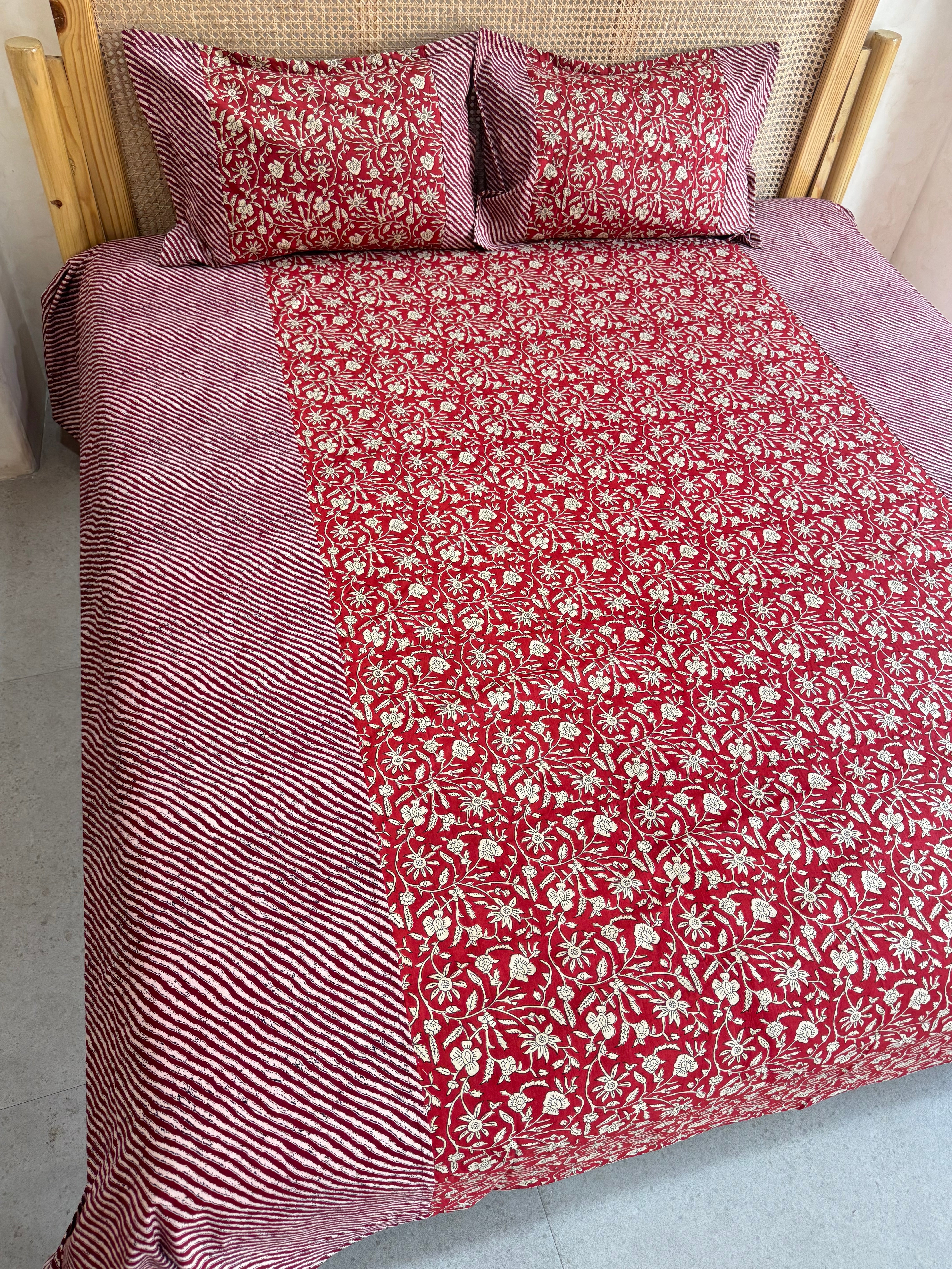 KANAK BEDSHEET WITH TWO PILLOW CASES
