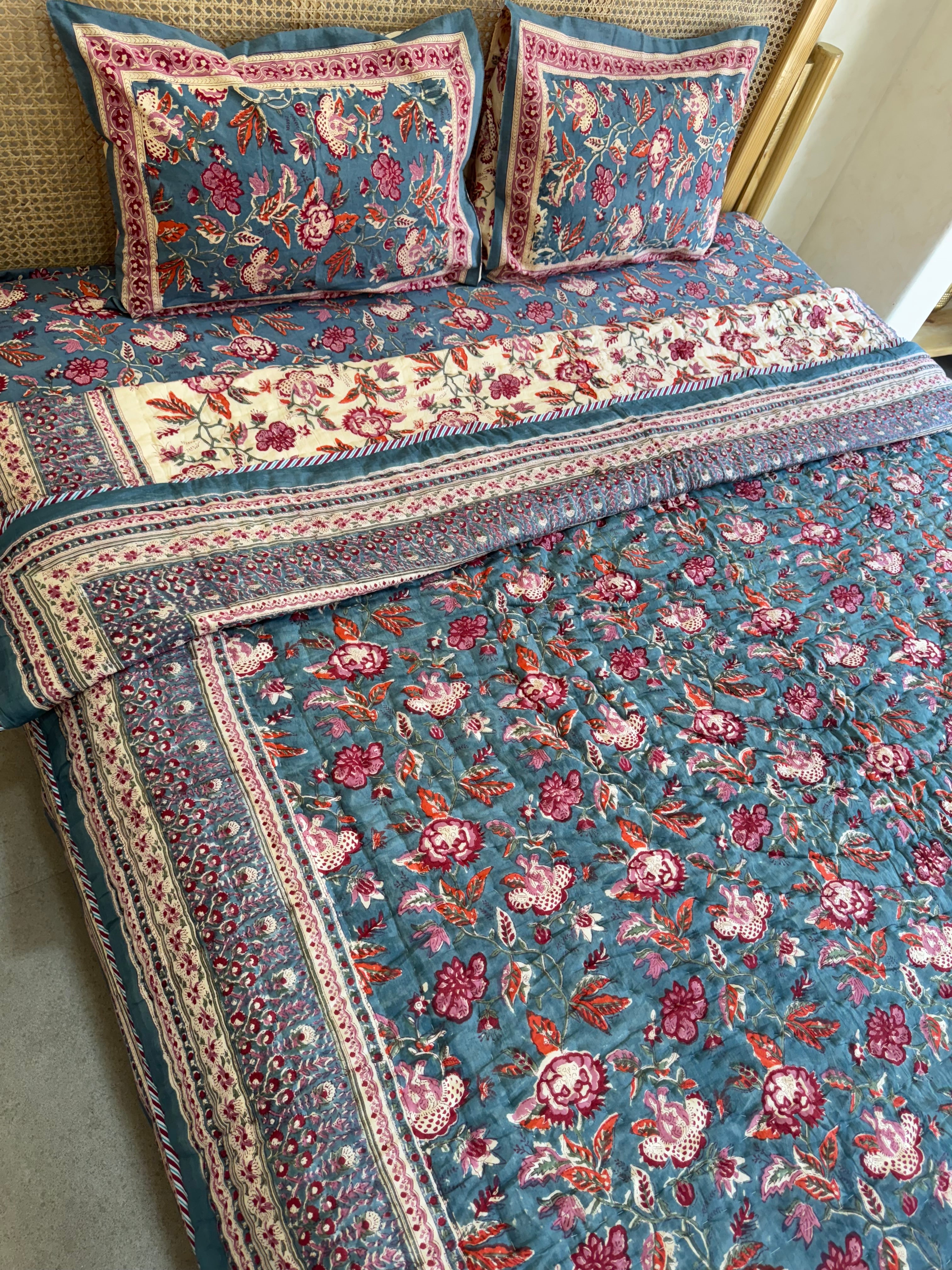 FESTIVE HAND BLOCK PRINTED BEDDING SET
