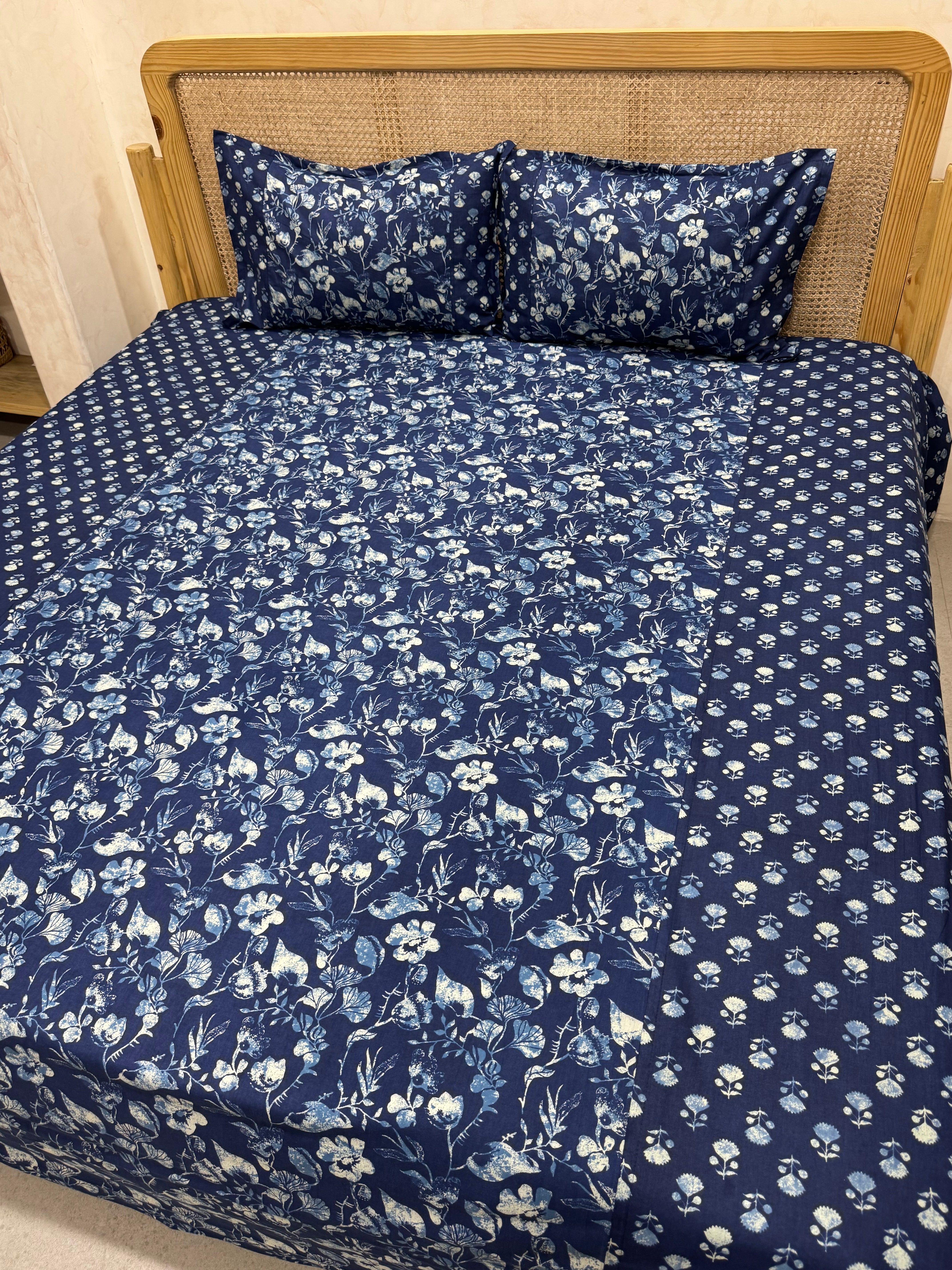 KANAK BEDSHEET WITH TWO PILLOW CASES