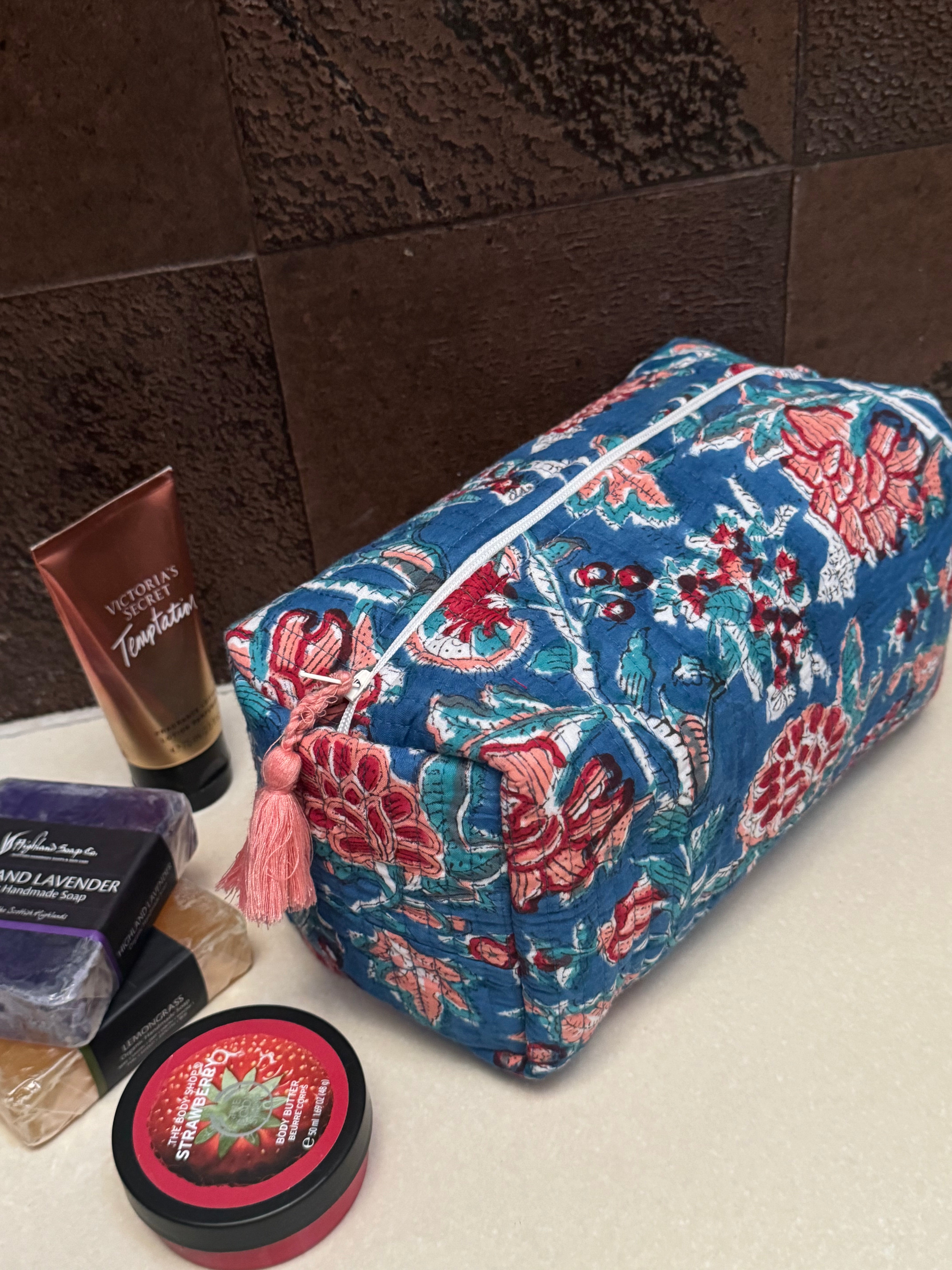 MULTI PURPOSE TOILETRY BAGS