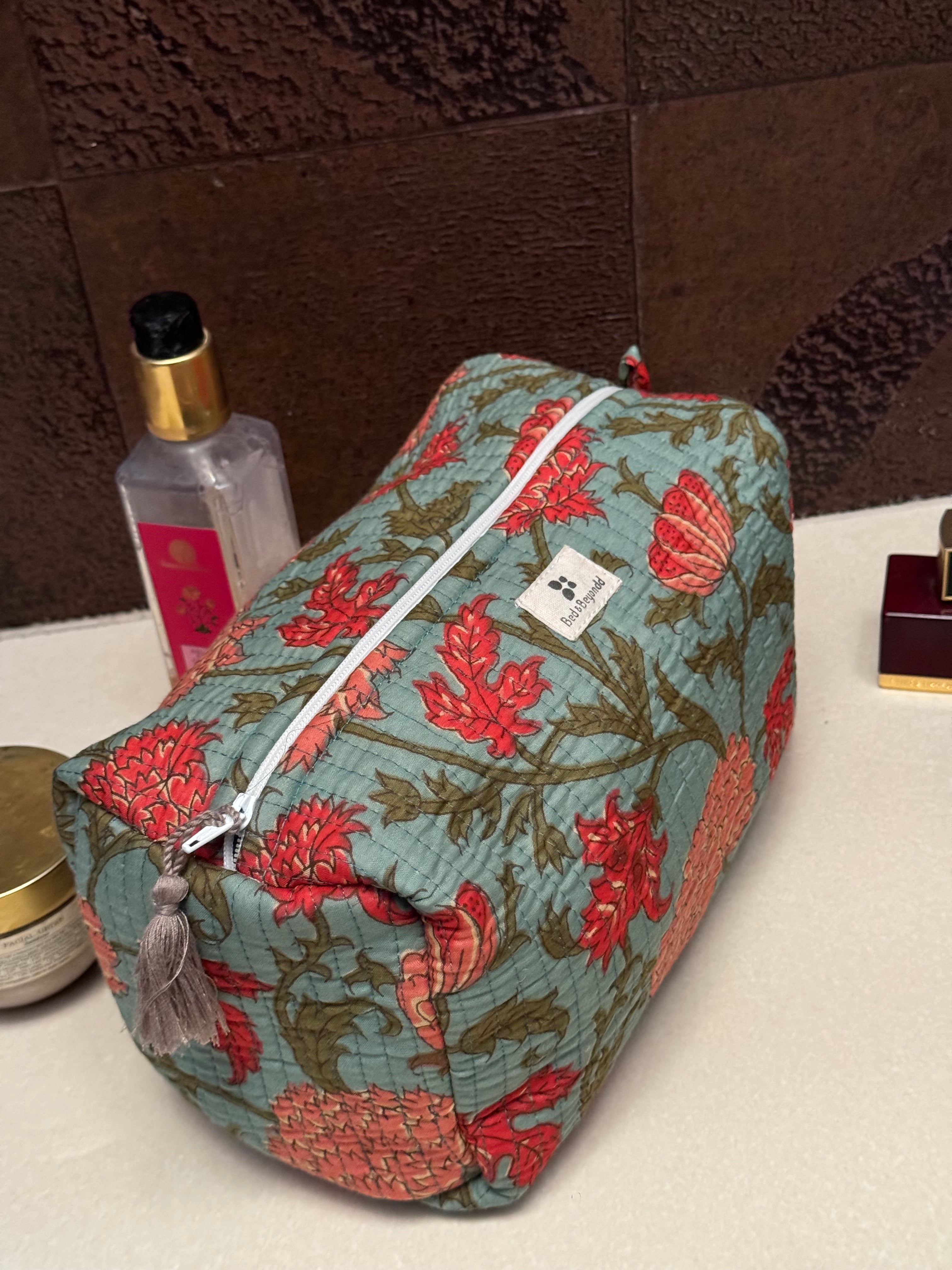 MULTI PURPOSE TOILETRY BAGS