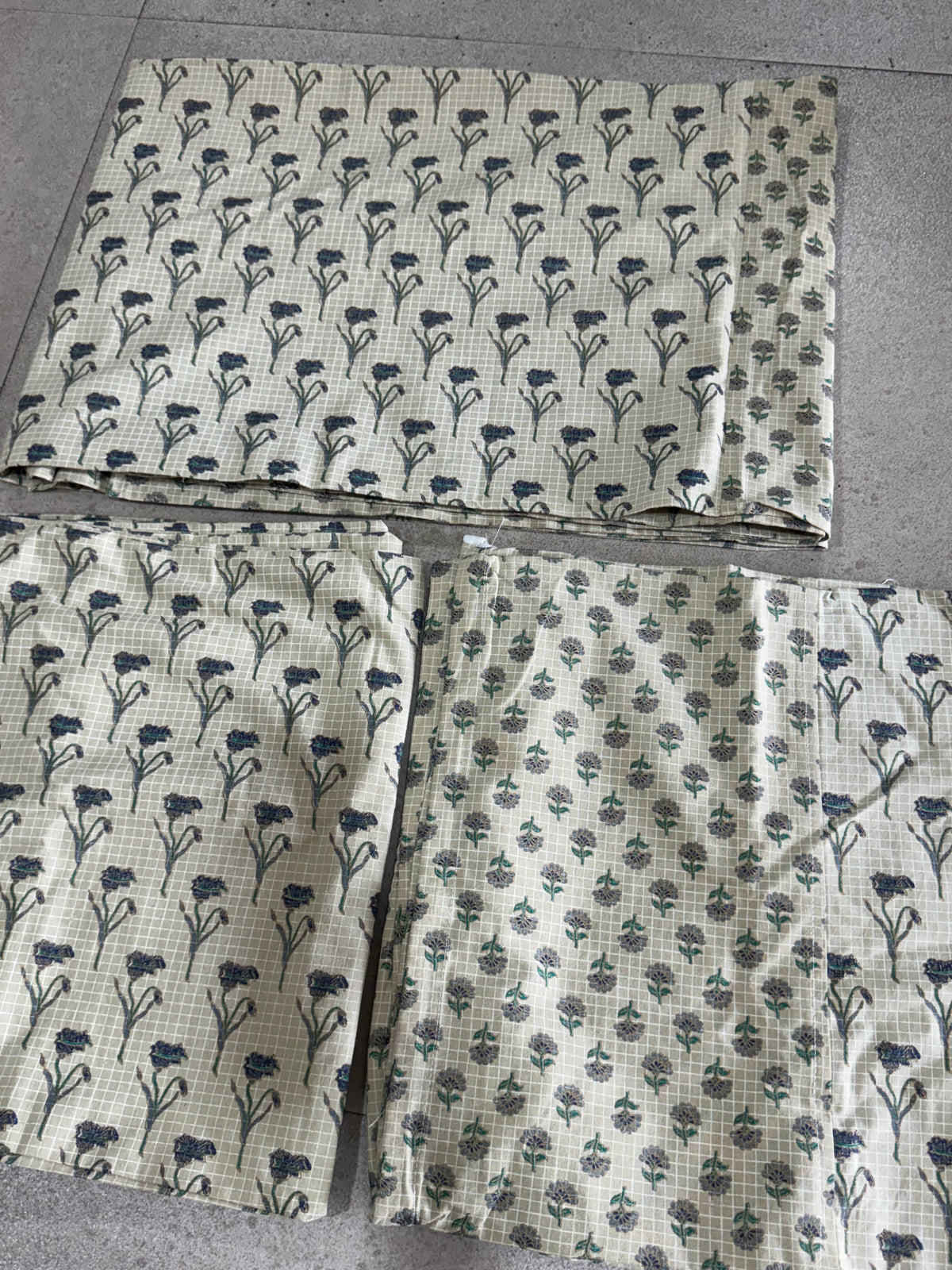 SET OF EIGHT DIWAN COVER ( BEDSHEET, 5 CUSHION COVERS AND 2 BOLSTER COVERS )
