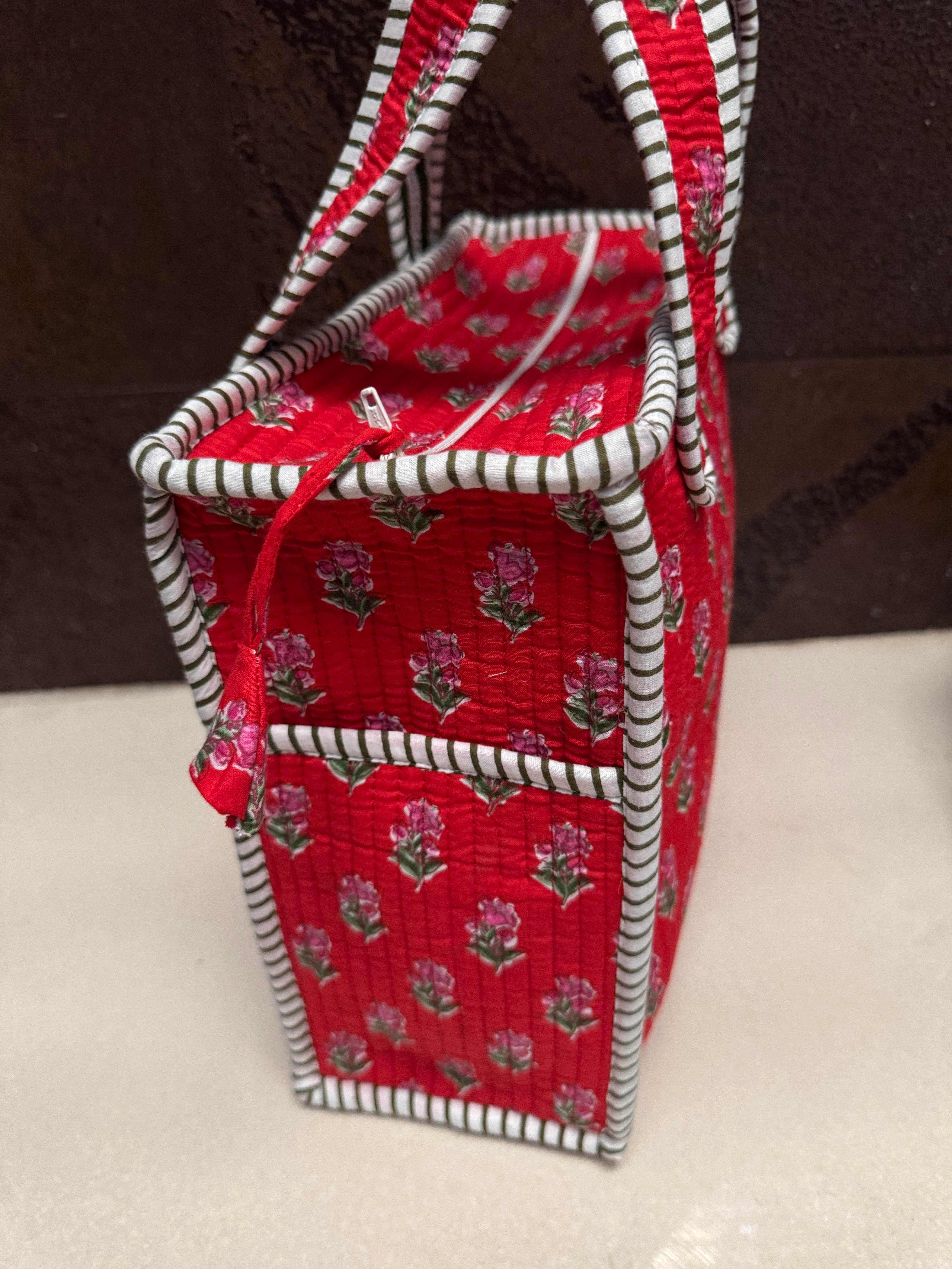 MINI TOTE BAG WITH ZIP