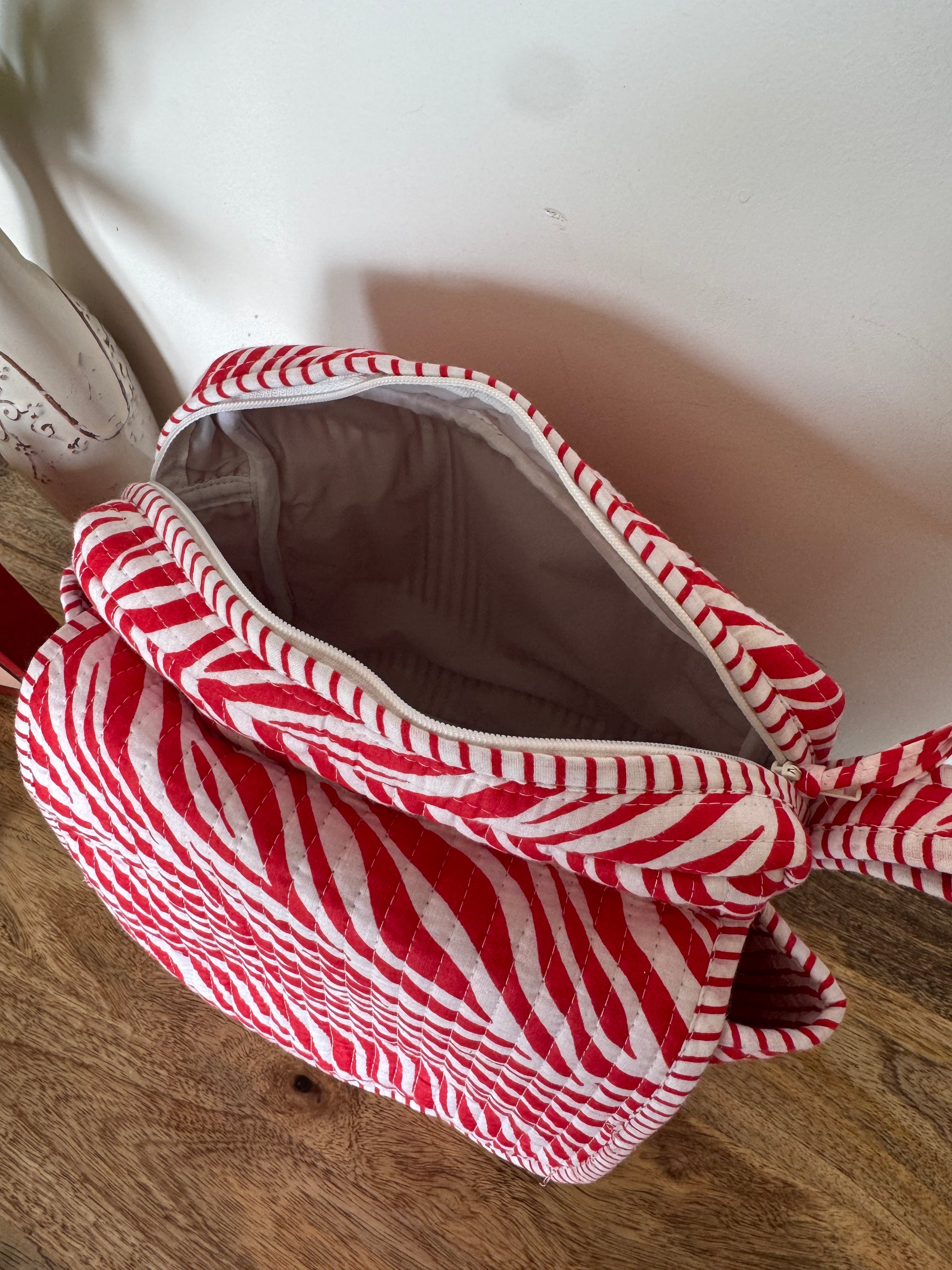 MAKEUP-ON-THE-GO/ DIAPER CHANGING BAG