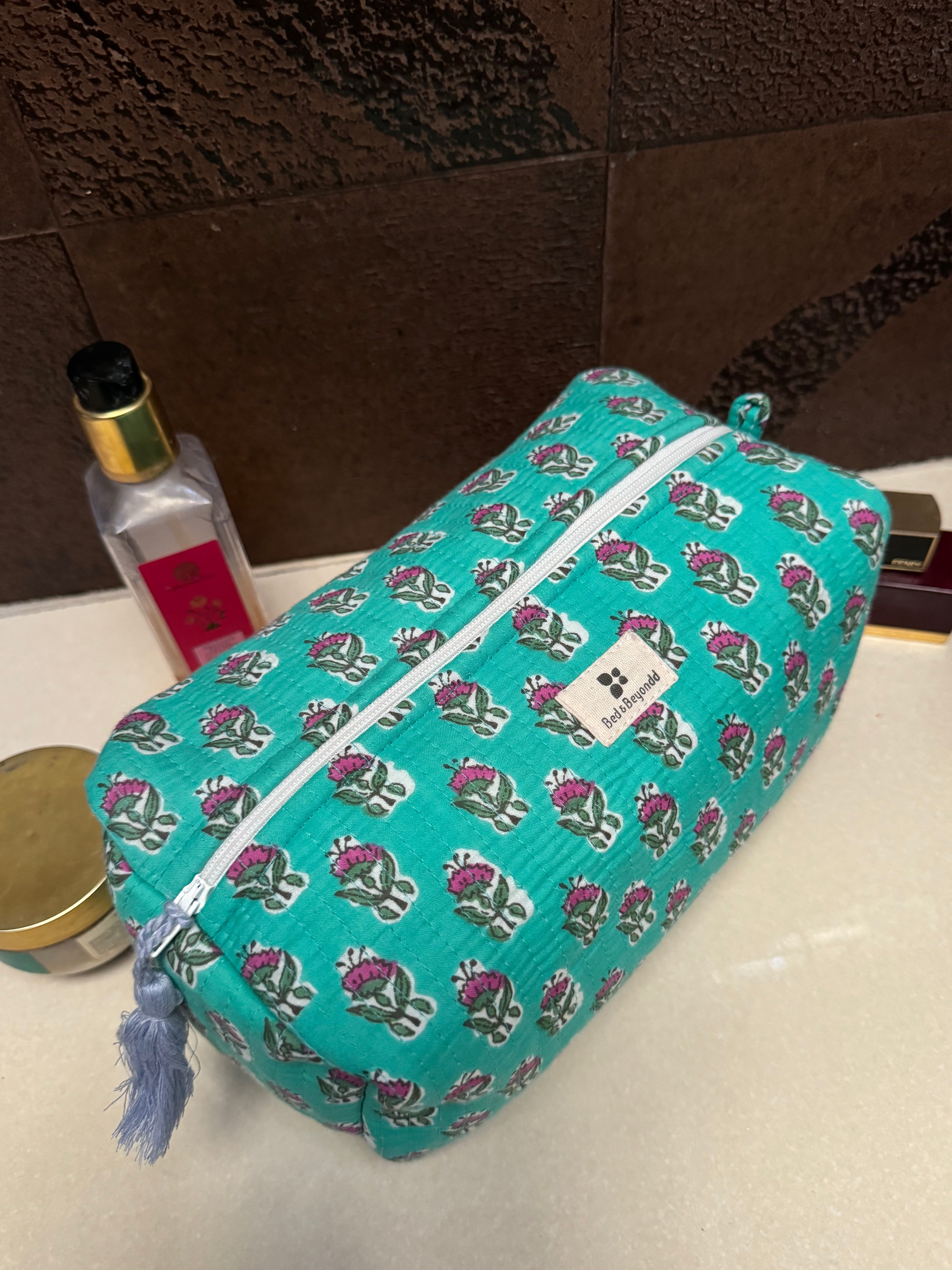 MULTI PURPOSE TOILETRY BAGS