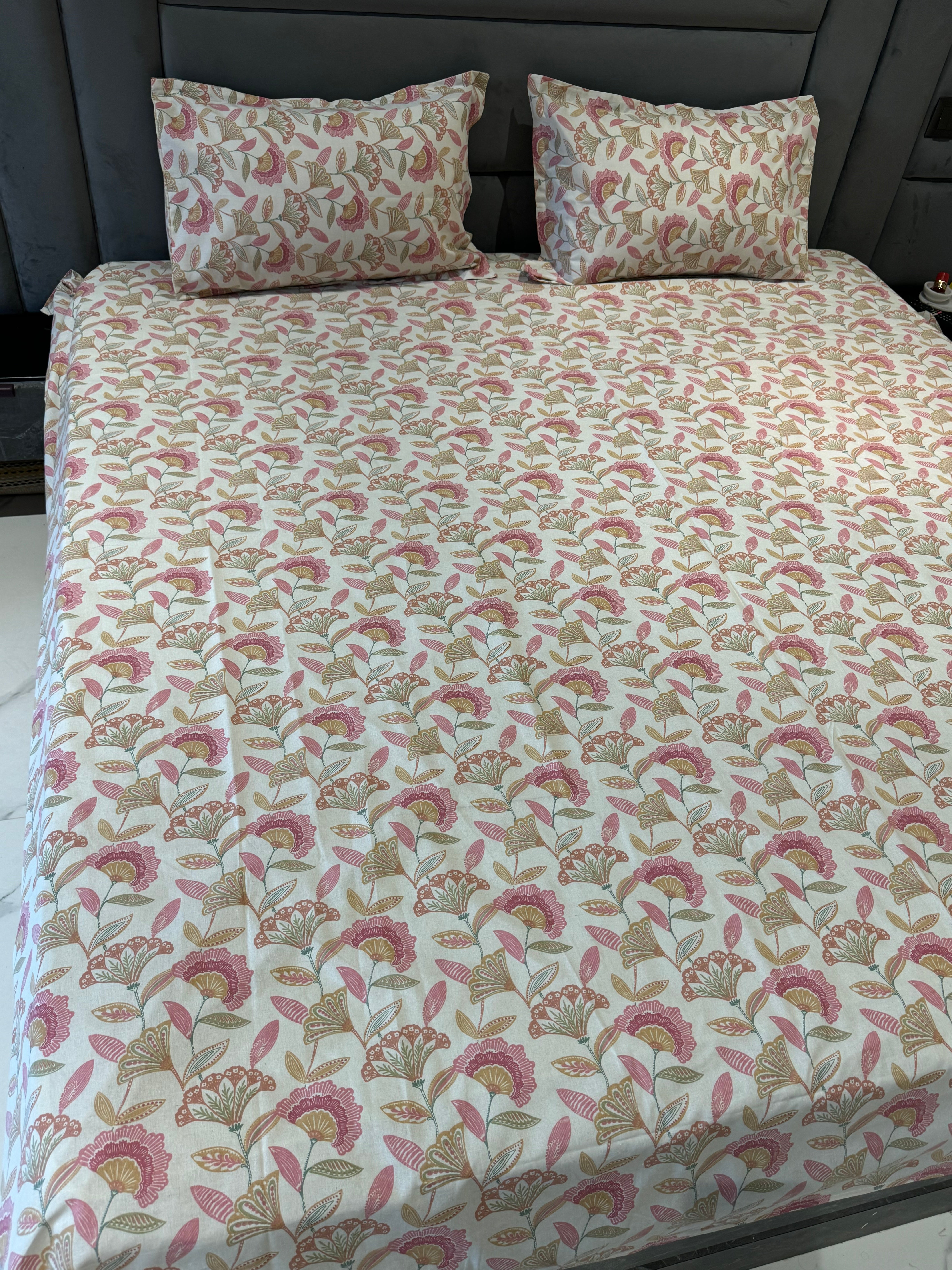 FLORAL SHALIMAR BEDSHEET WITH TWO REVERSIBLE PILLOW COVERS