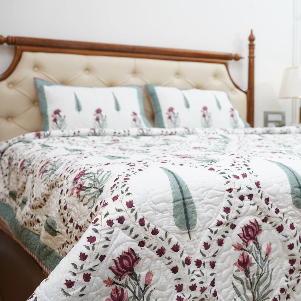 REVERSIBLE AFZAL JAAL HANDBLOCK PRINTED QUILTED BEDCOVER
