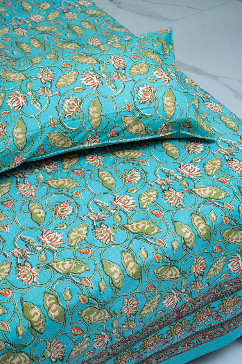 LOTUS BEDSHEET WITH TWO REVERSIBLE PILLOW COVERS