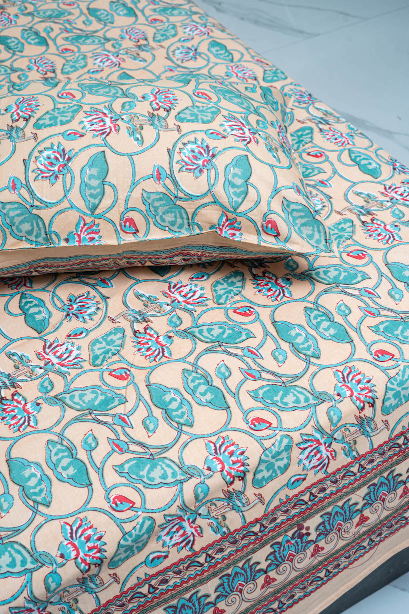 LOTUS BEDSHEET WITH TWO REVERSIBLE PILLOW COVERS