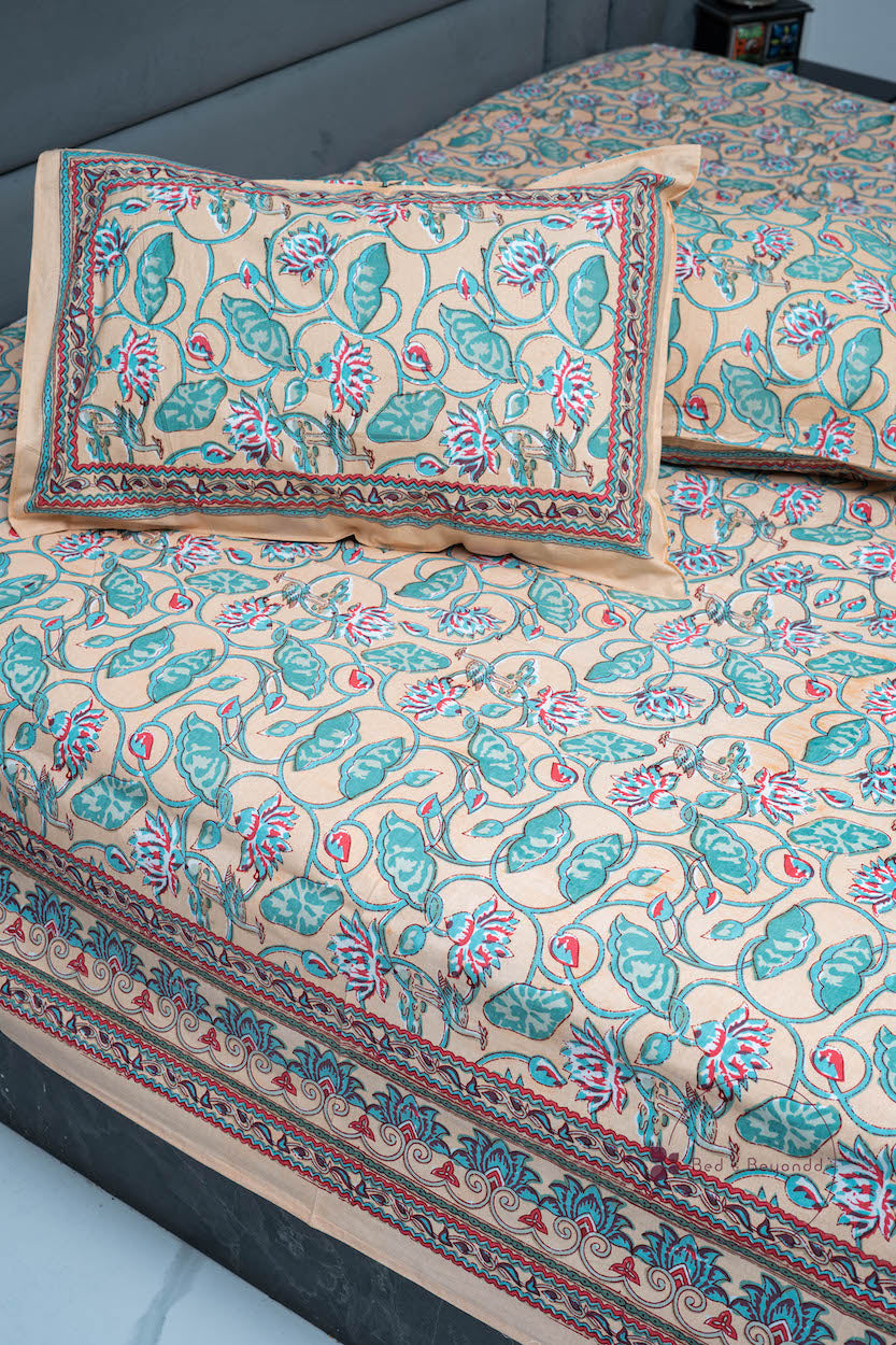 LOTUS BEDSHEET WITH TWO REVERSIBLE PILLOW COVERS