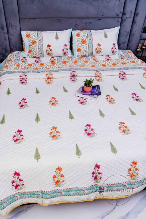 RAMYA HANDBLOCK PRINTED SINGLE QUILT