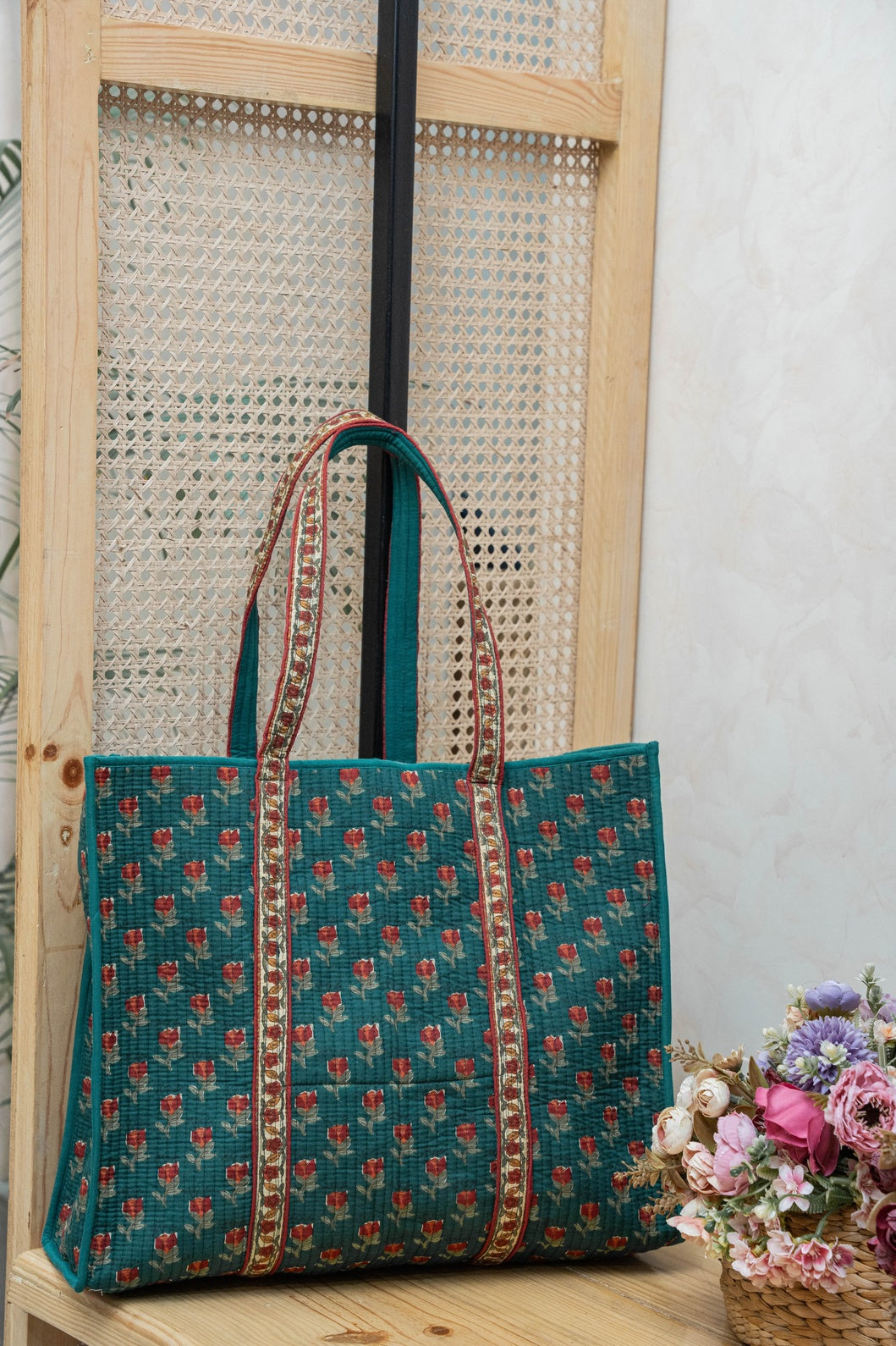TOTE BAG WITHOUT ZIP/BUTTON