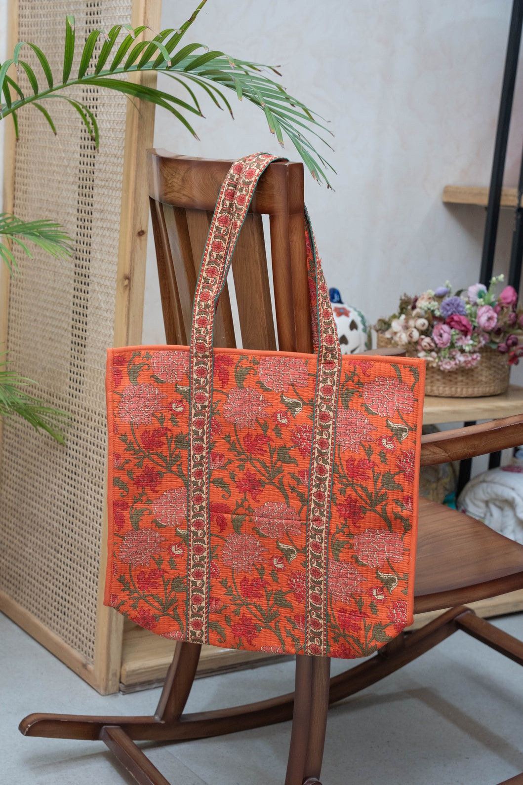 TOTE BAG WITHOUT ZIP/BUTTON