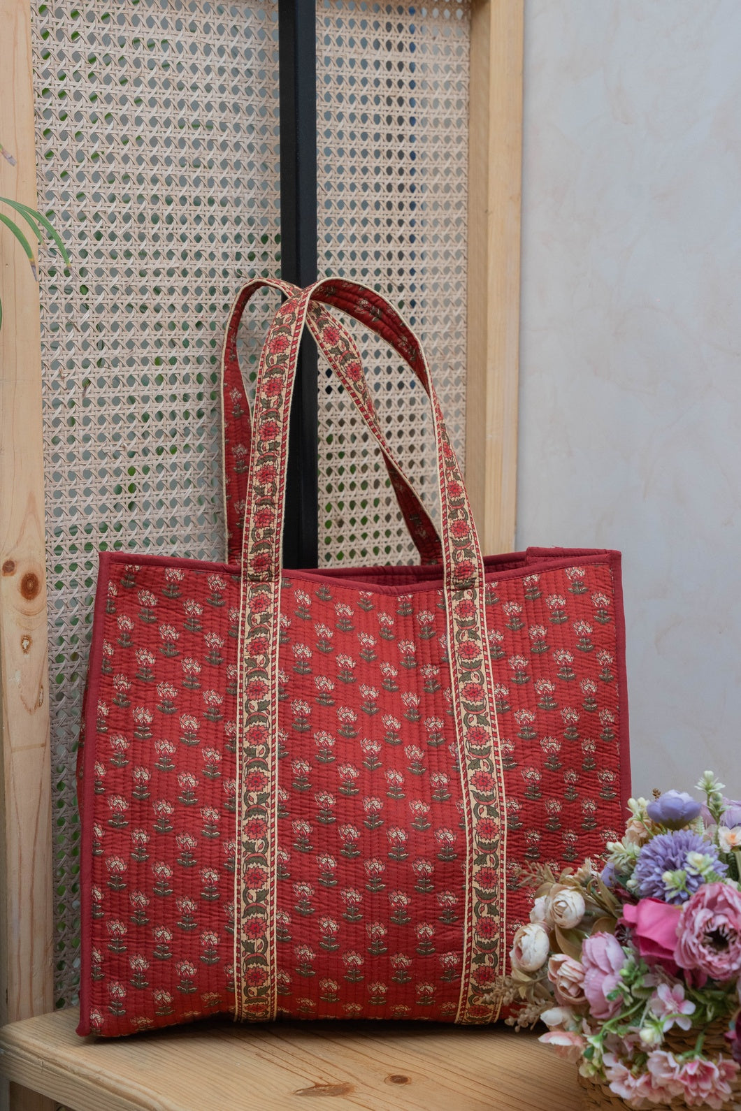 TOTE BAG WITHOUT ZIP/BUTTON