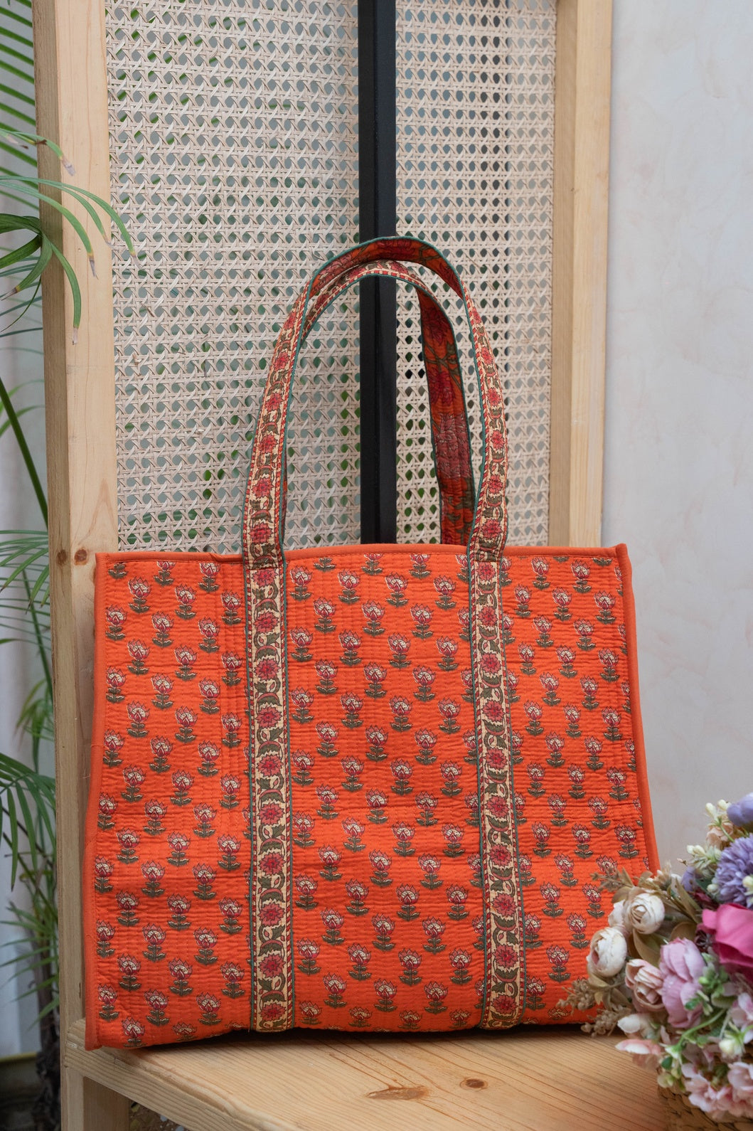 TOTE BAG WITHOUT ZIP/BUTTON