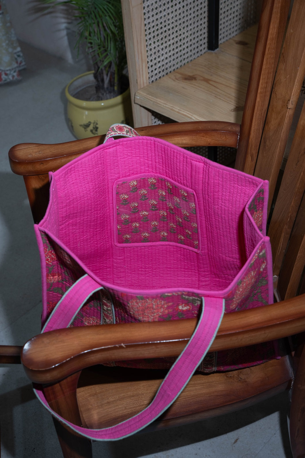 TOTE BAG WITHOUT ZIP/BUTTON