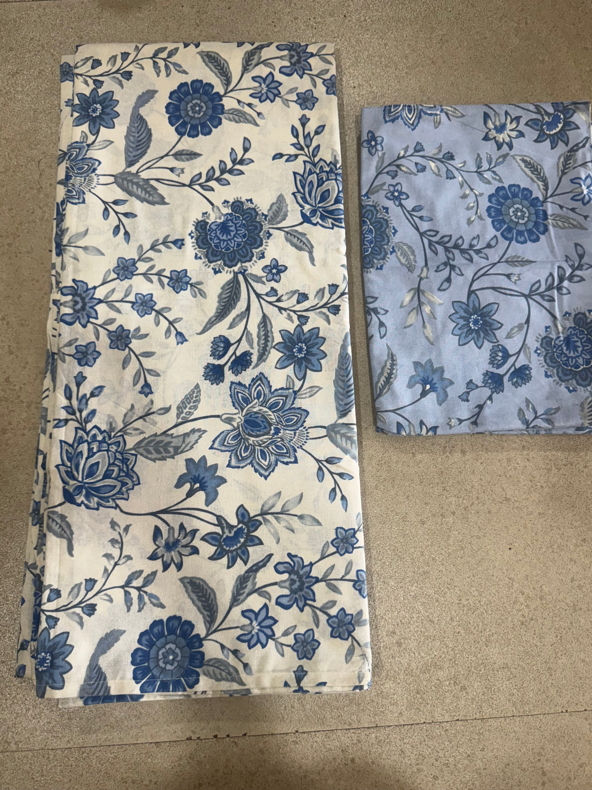 SHALIMAR BEDSHEET WITH TWO REVERSIBLE PILLOW COVERS
