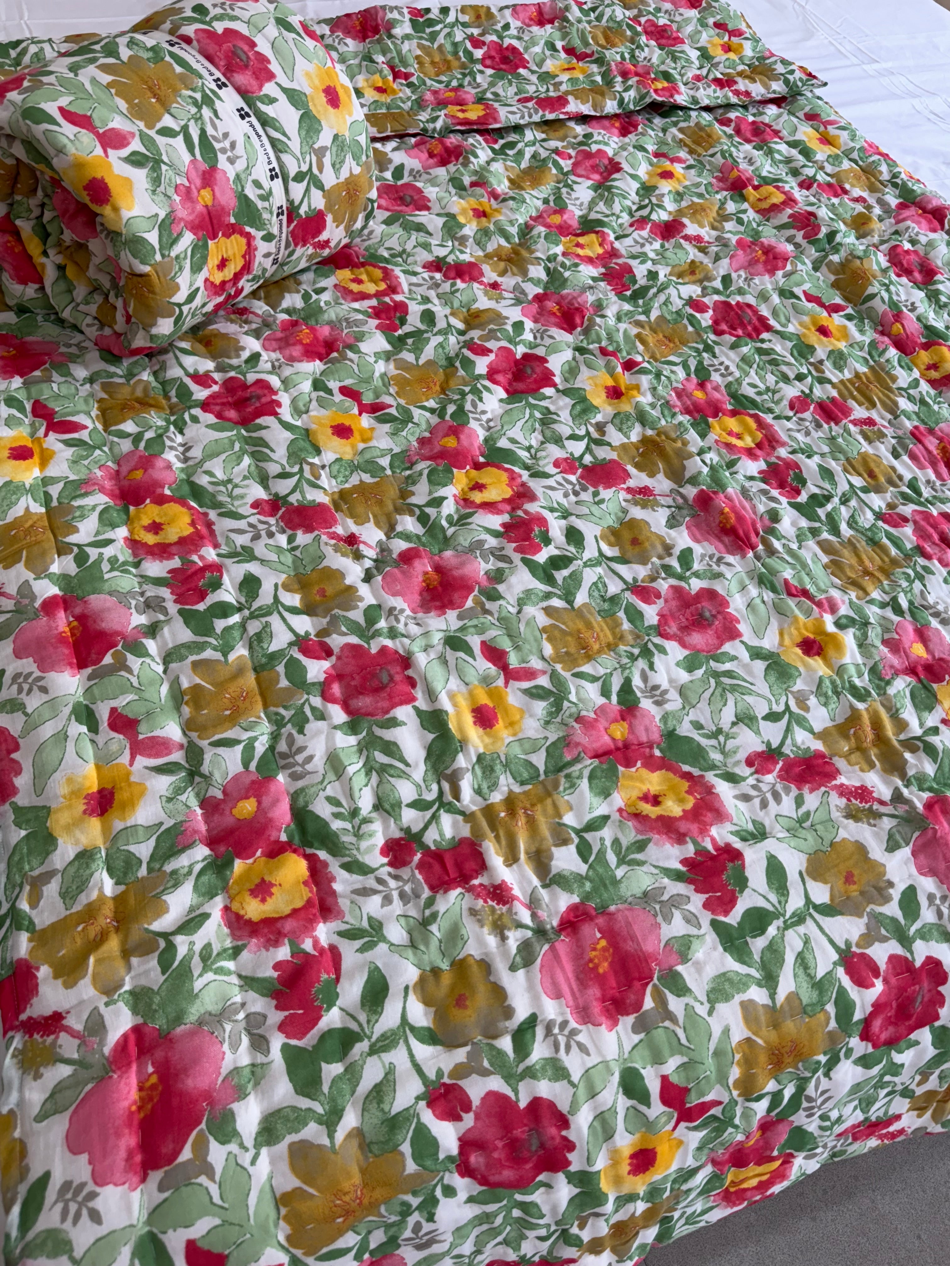 FLORAL SYMPHONY SINGLE BED QUILT