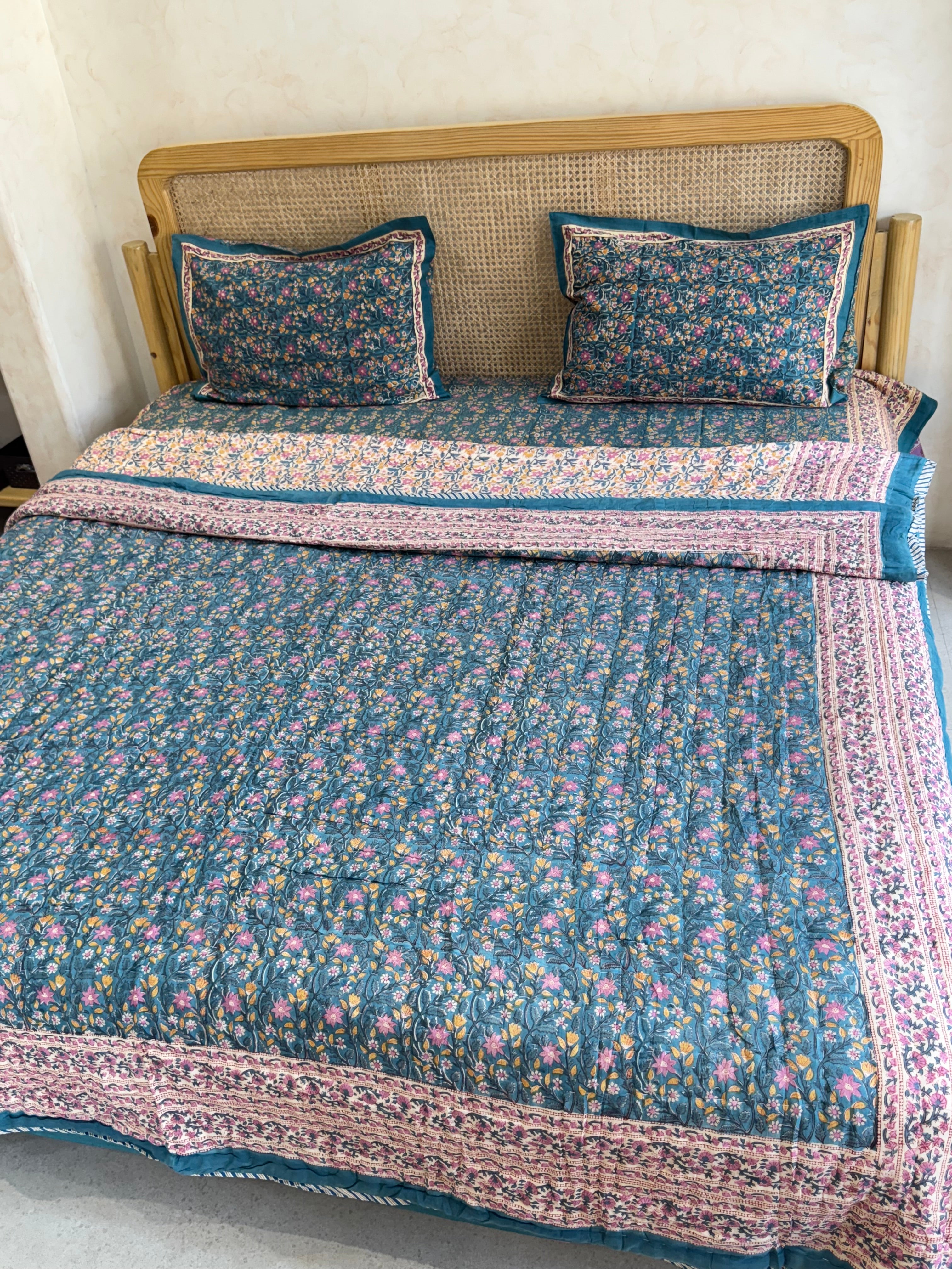 FESTIVE HAND BLOCK PRINTED BEDDING SET