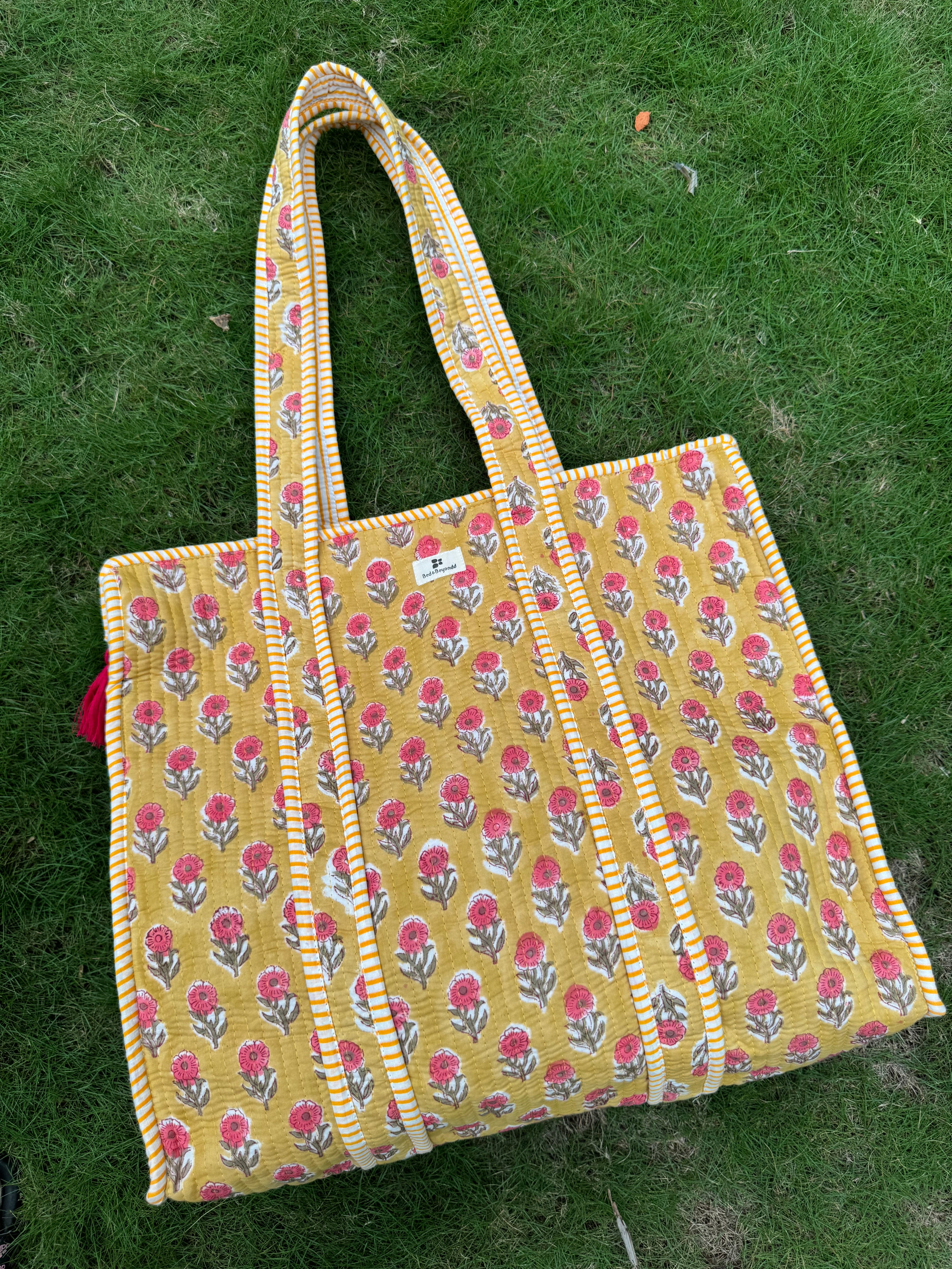 HAND BLOCK PRINTED TOTE BAG WITH ZIP