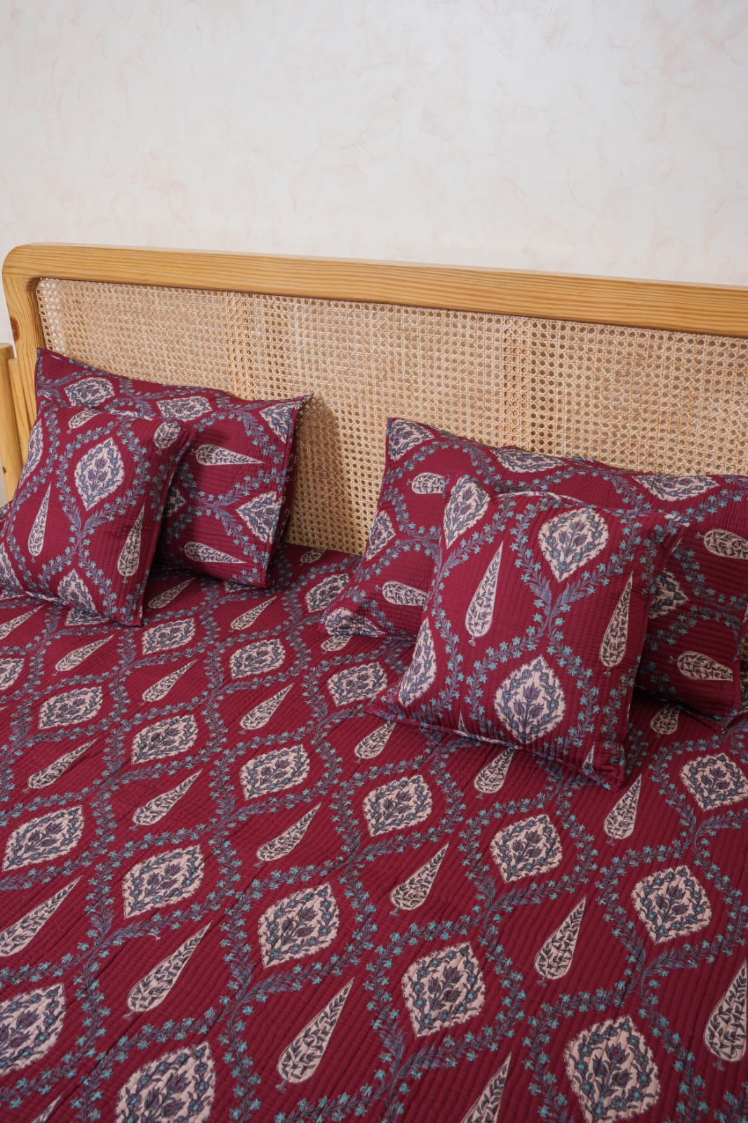 KANAK JAAL QUILTED BEDCOVER SET(5PC) - BEDCOVER + 2 PILLOW CASES + 2 CUSHION COVERS