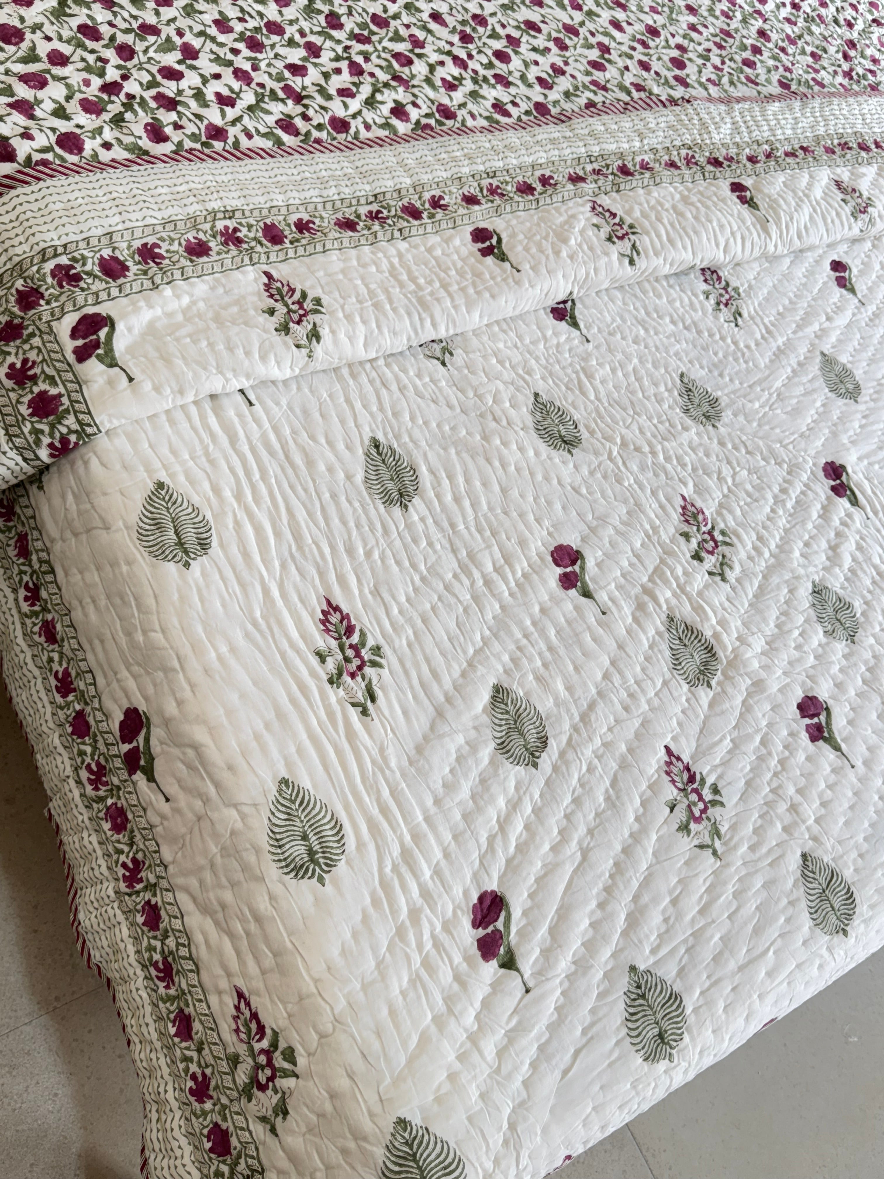 HAND BLOCK PRINTED REVERSIBLE QUILT (DOUBLE BED)