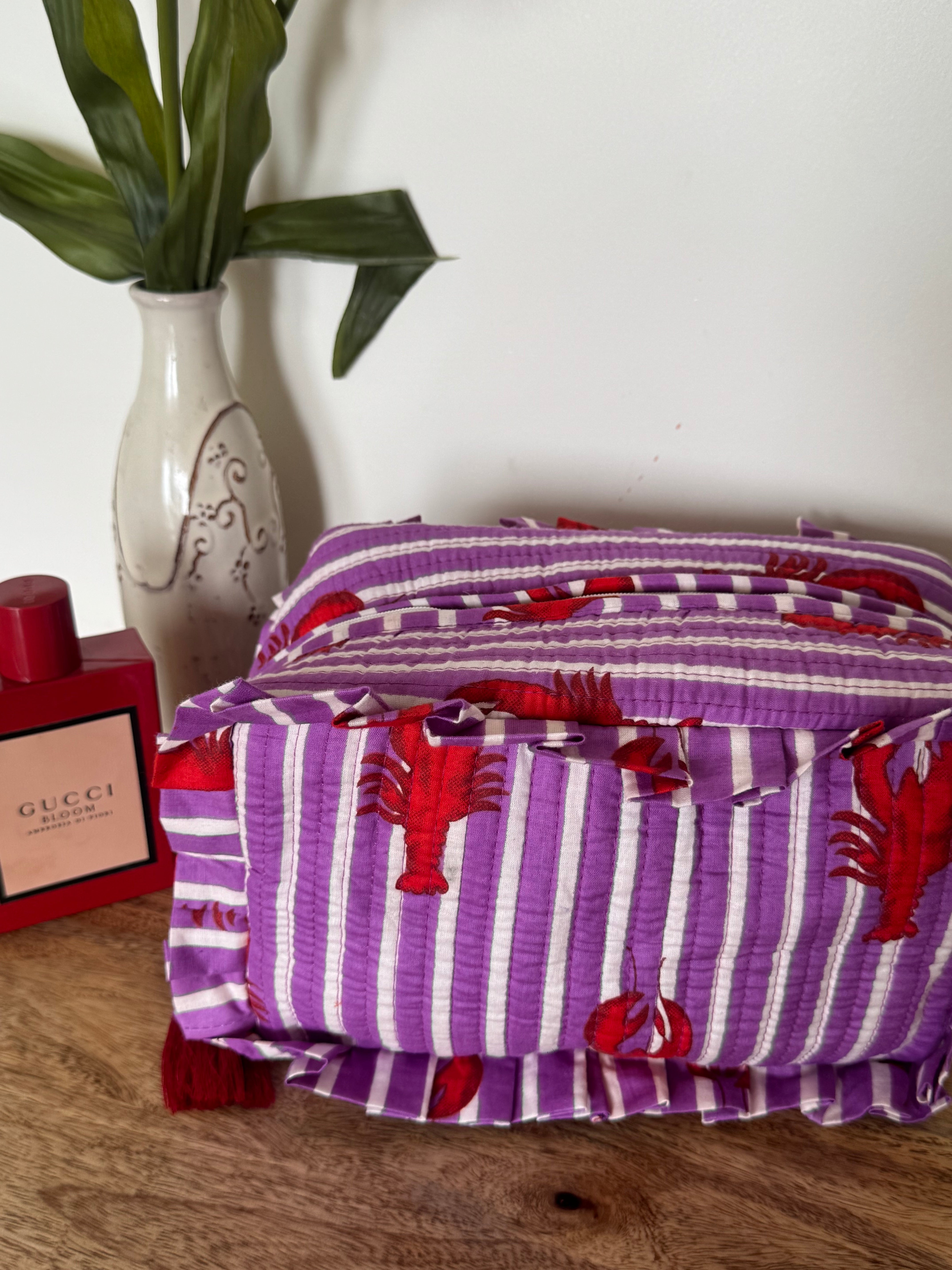 FRILL TOILETRY BAG