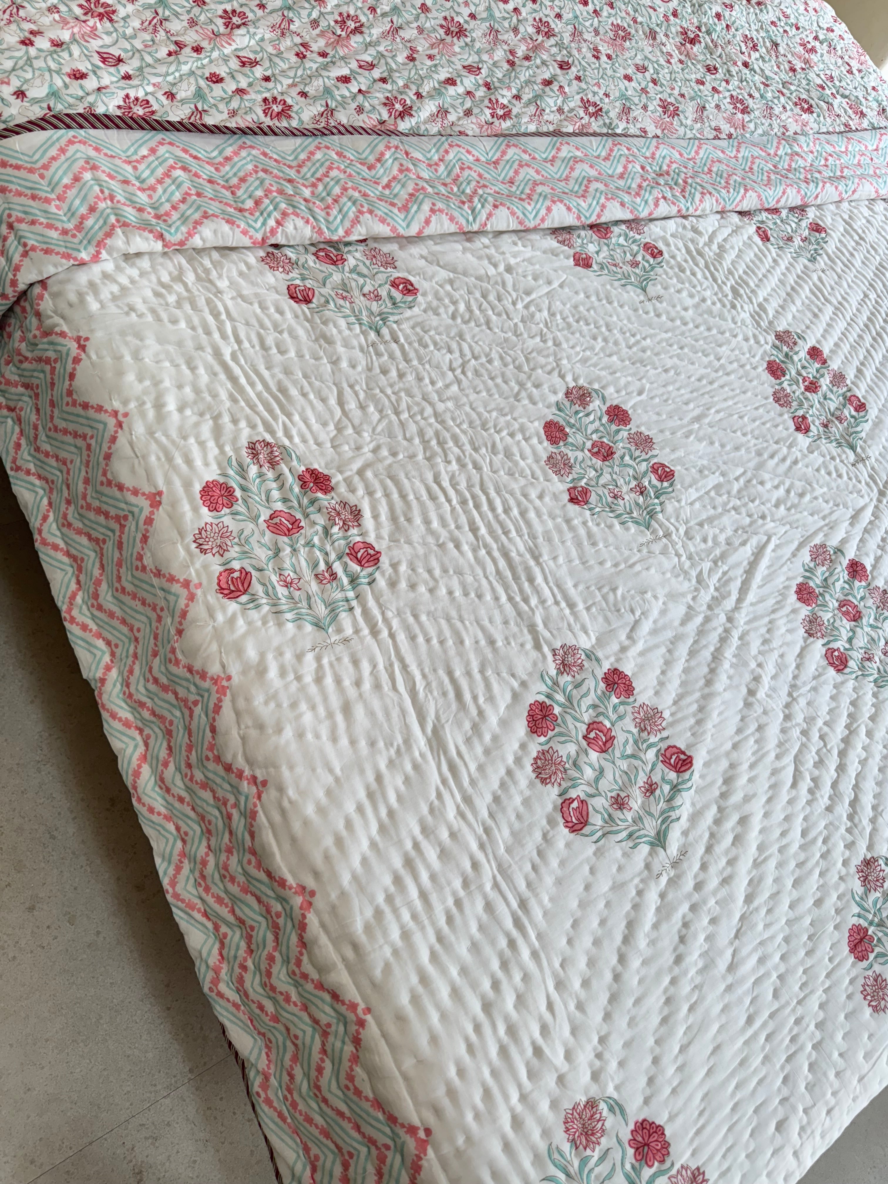 HAND BLOCK PRINTED REVERSIBLE QUILT (DOUBLE BED)