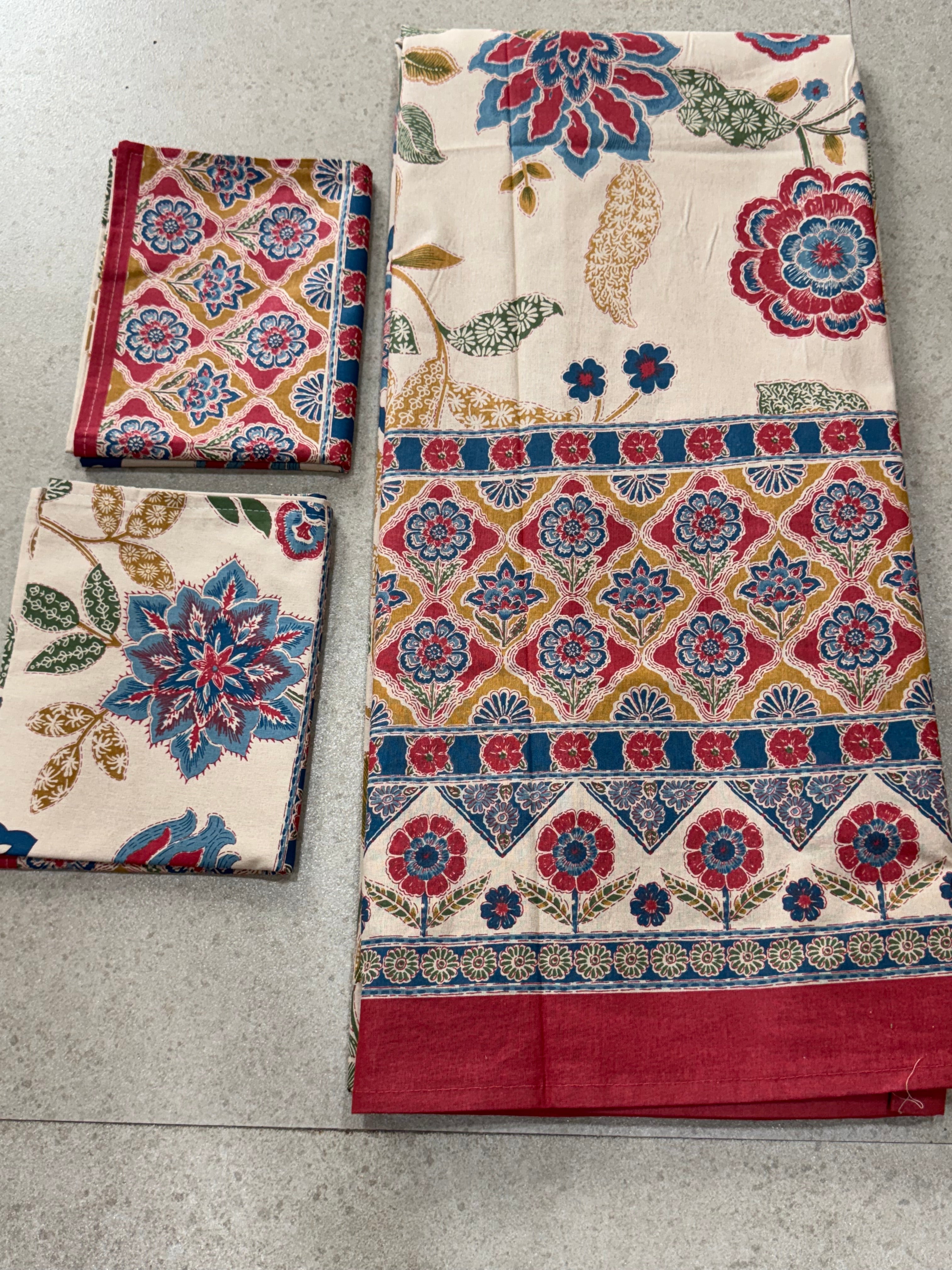 SUPER KING SHALIMAR BEDSHEET WITH TWO REVERSIBLE PILLOW COVERS