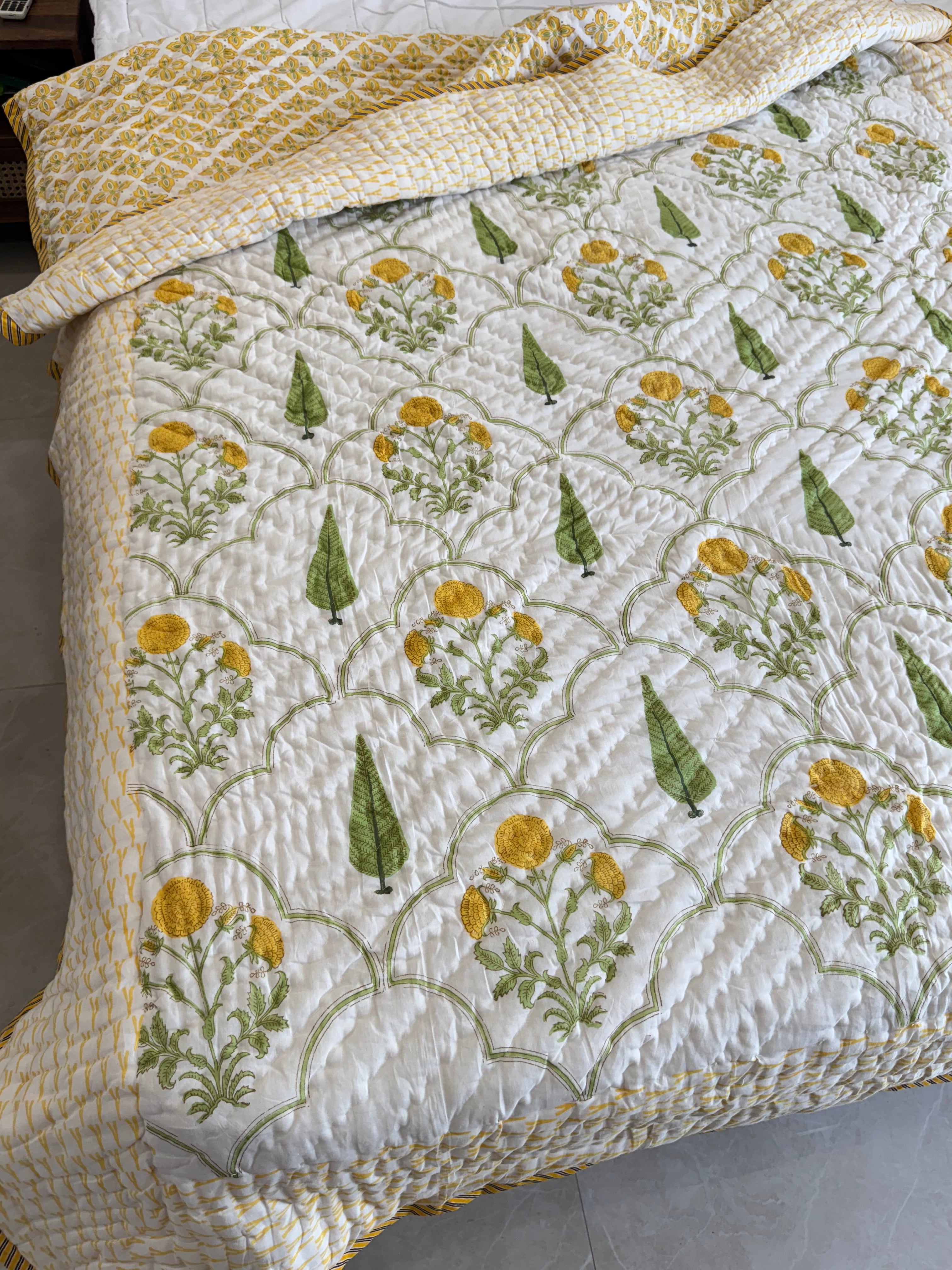 HANDBLOCK PRINTED SINGLE QUILT