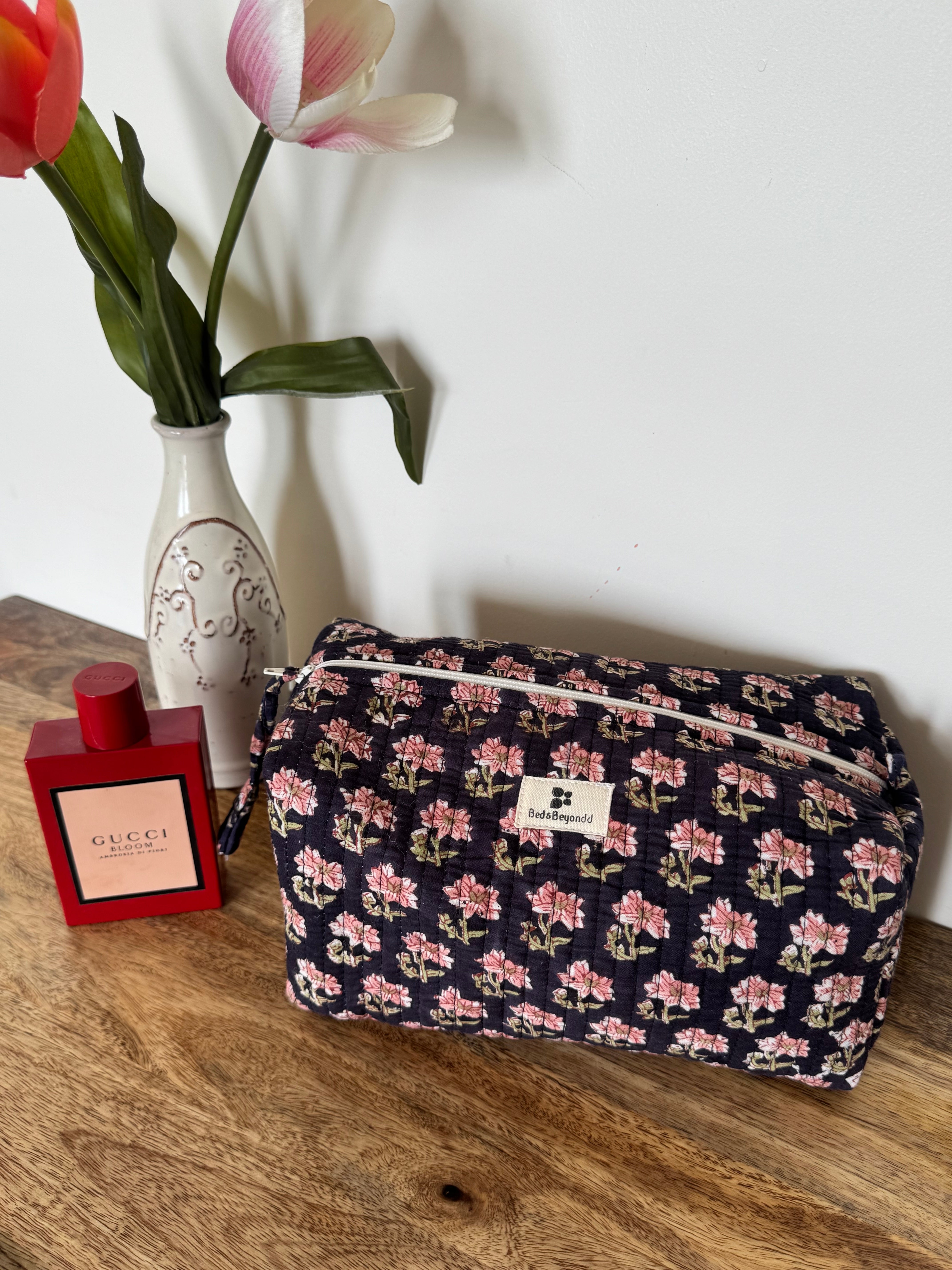 MULTI PURPOSE TOILETRY BAG