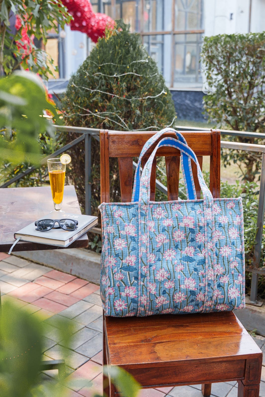 HAND BLOCK PRINTED TOTE BAG WITH ZIP