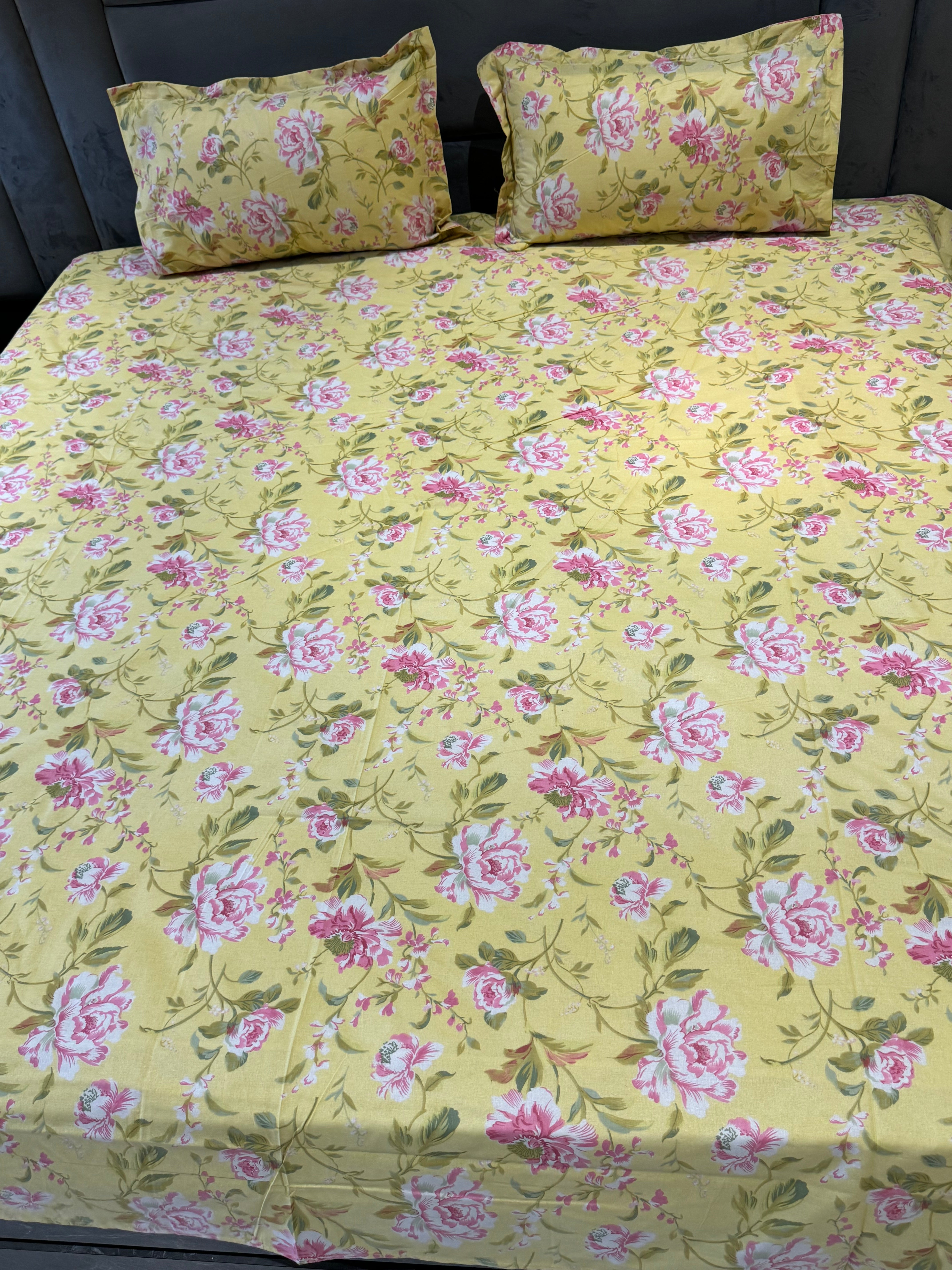 FLORAL SHALIMAR BEDSHEET WITH TWO REVERSIBLE PILLOW COVERS