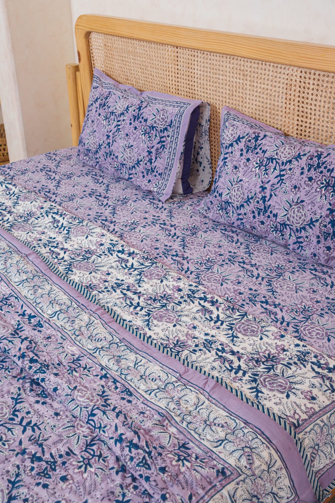 FESTIVE HAND BLOCK PRINTED BEDDING SET