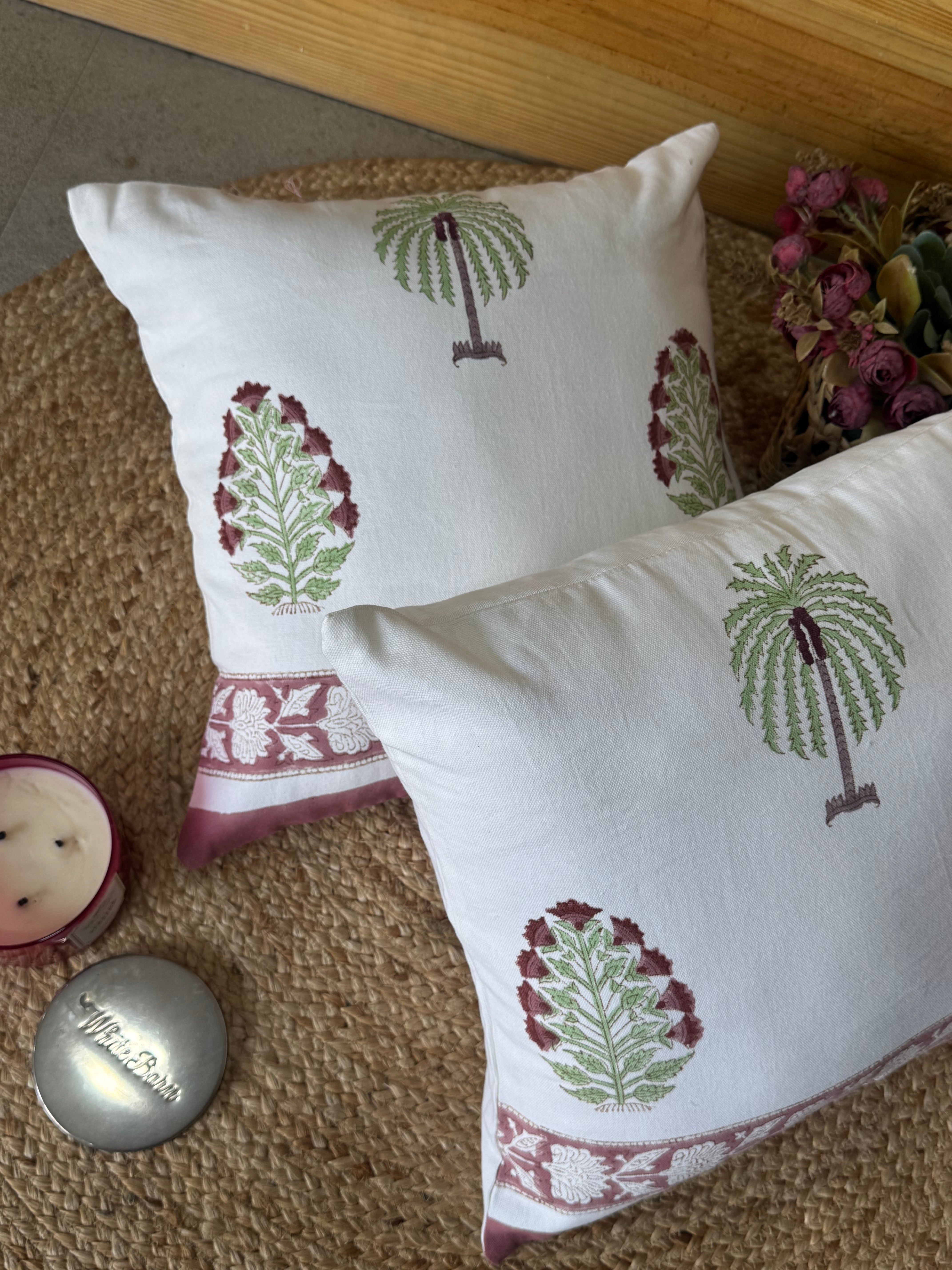 A PAIR OF HANDBLOCK PRINTED 16*16 INCHES CUSHION COVER