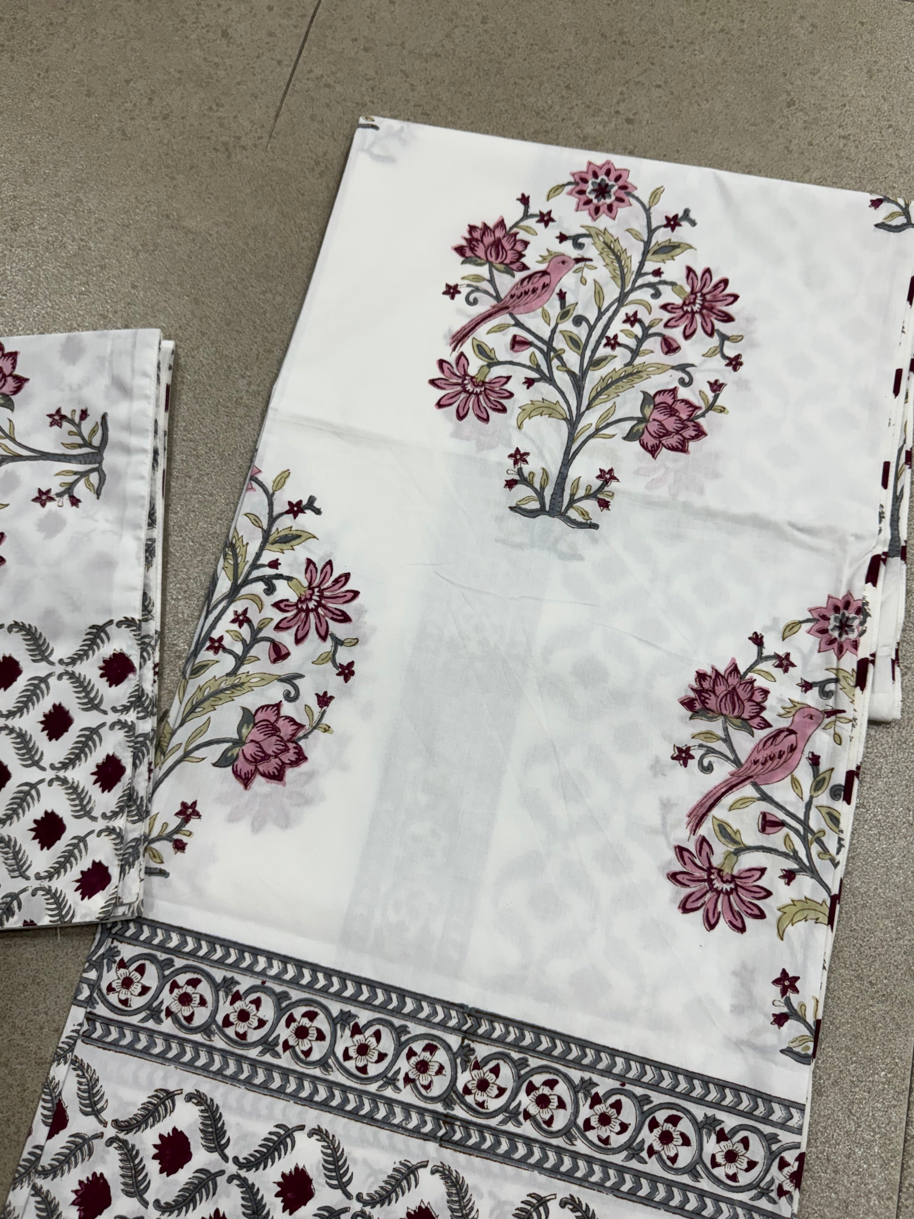 HAND BLOCK PRINTED BEDSHEET WITH ONE PILLOW COVER