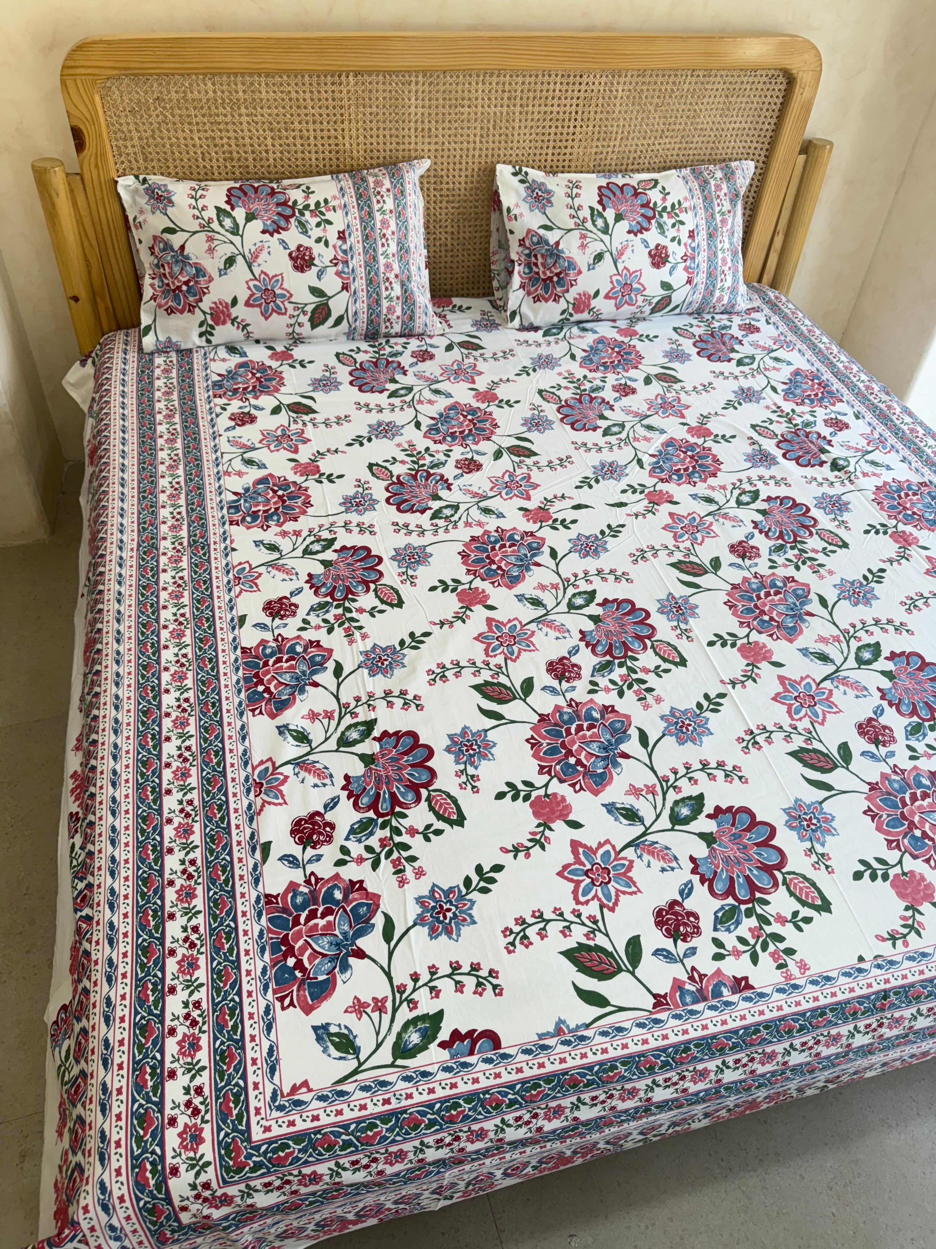 RIWAYAAT BEDSHEET WITH TWO REVERSIBLE PILLOW COVERS