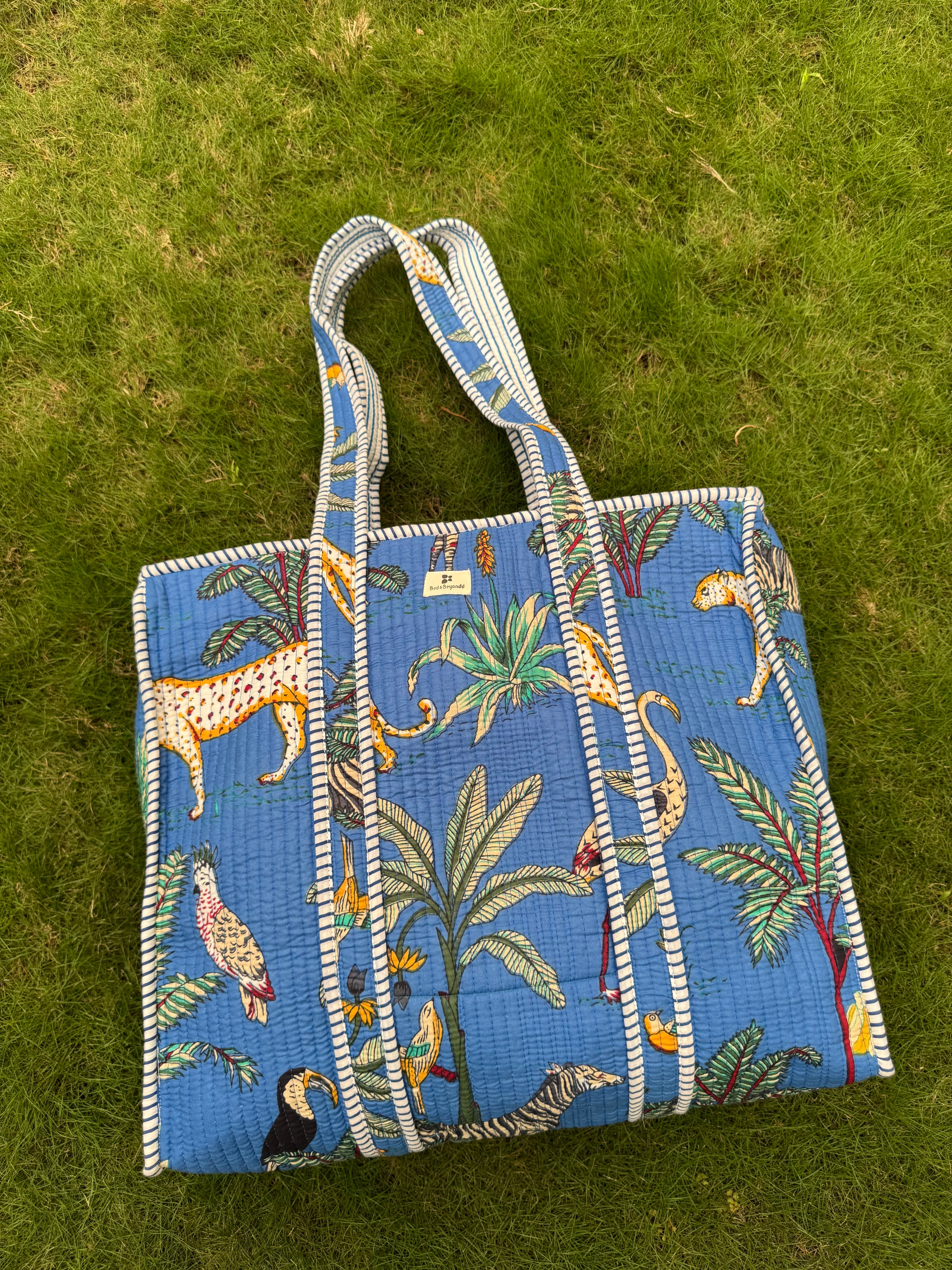 HAND BLOCK PRINTED TOTE BAG WITH ZIP
