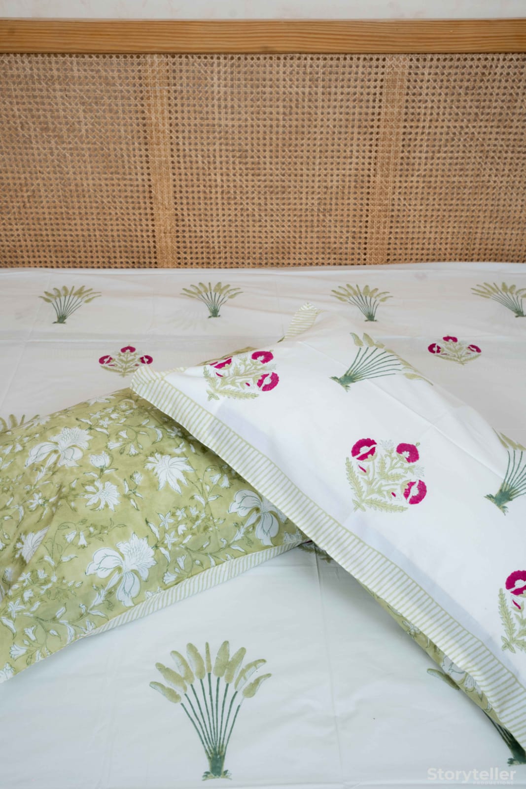 PARIZA HAND BLOCK PRINTED BEDSHEET WITH TWO REVERSIBLE PILLOW COVERS