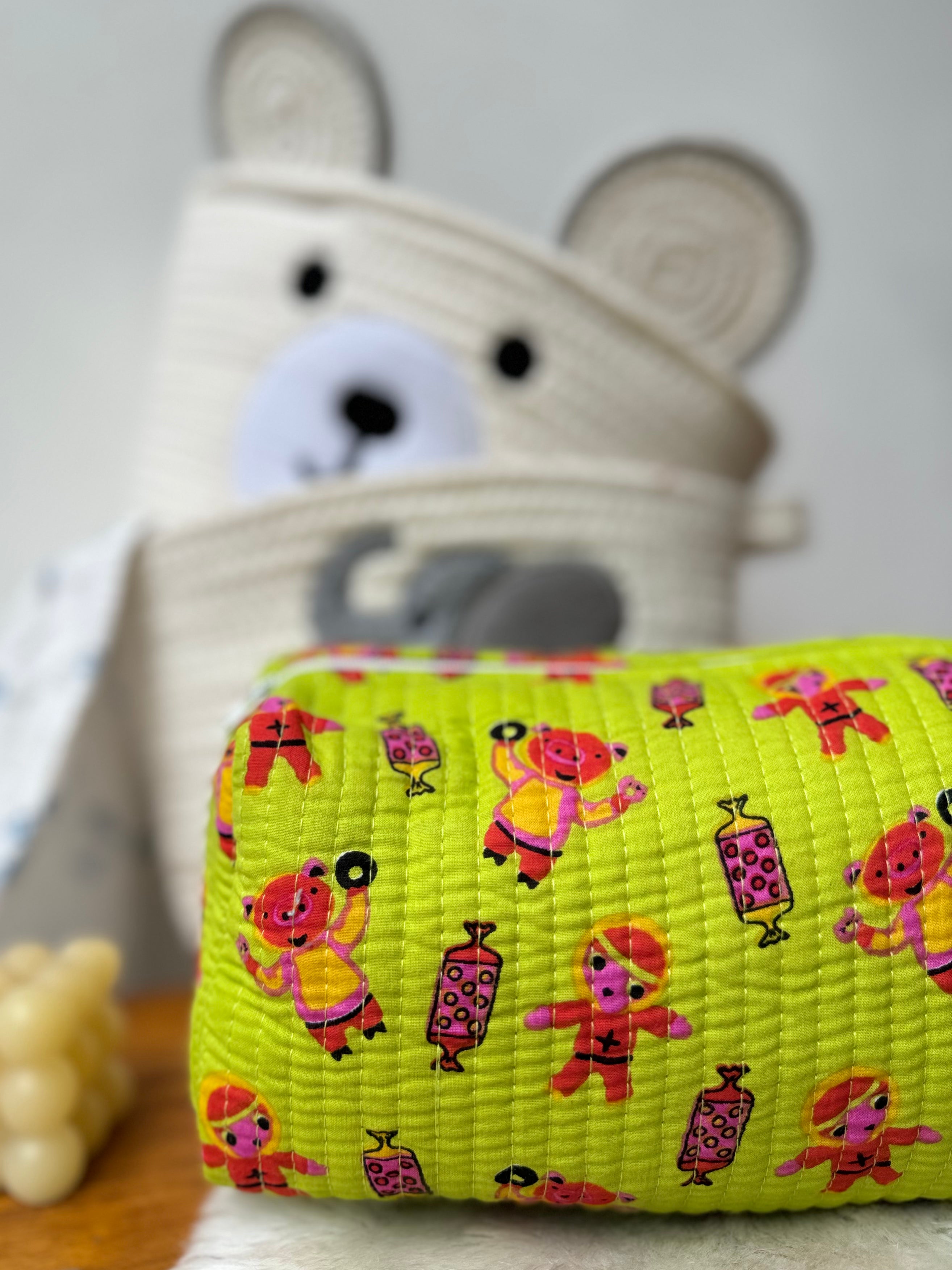 KIDS PRINT MULTI PURPOSE TOILETRY BAGS