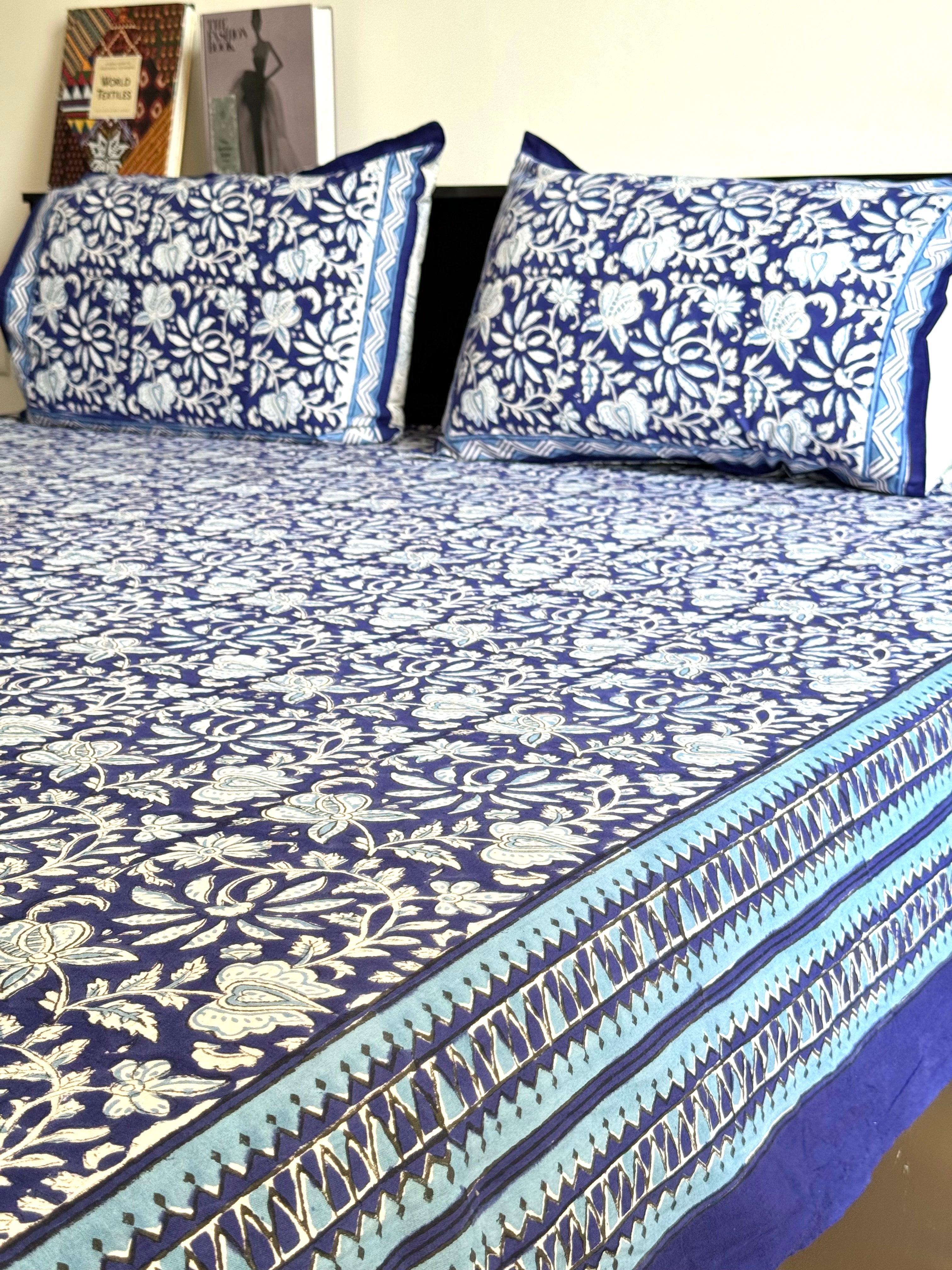 FESTIVE HAND BLOCK PRINTED BEDSHEET WITH TWO REVERSIBLE PILLOW COVERS