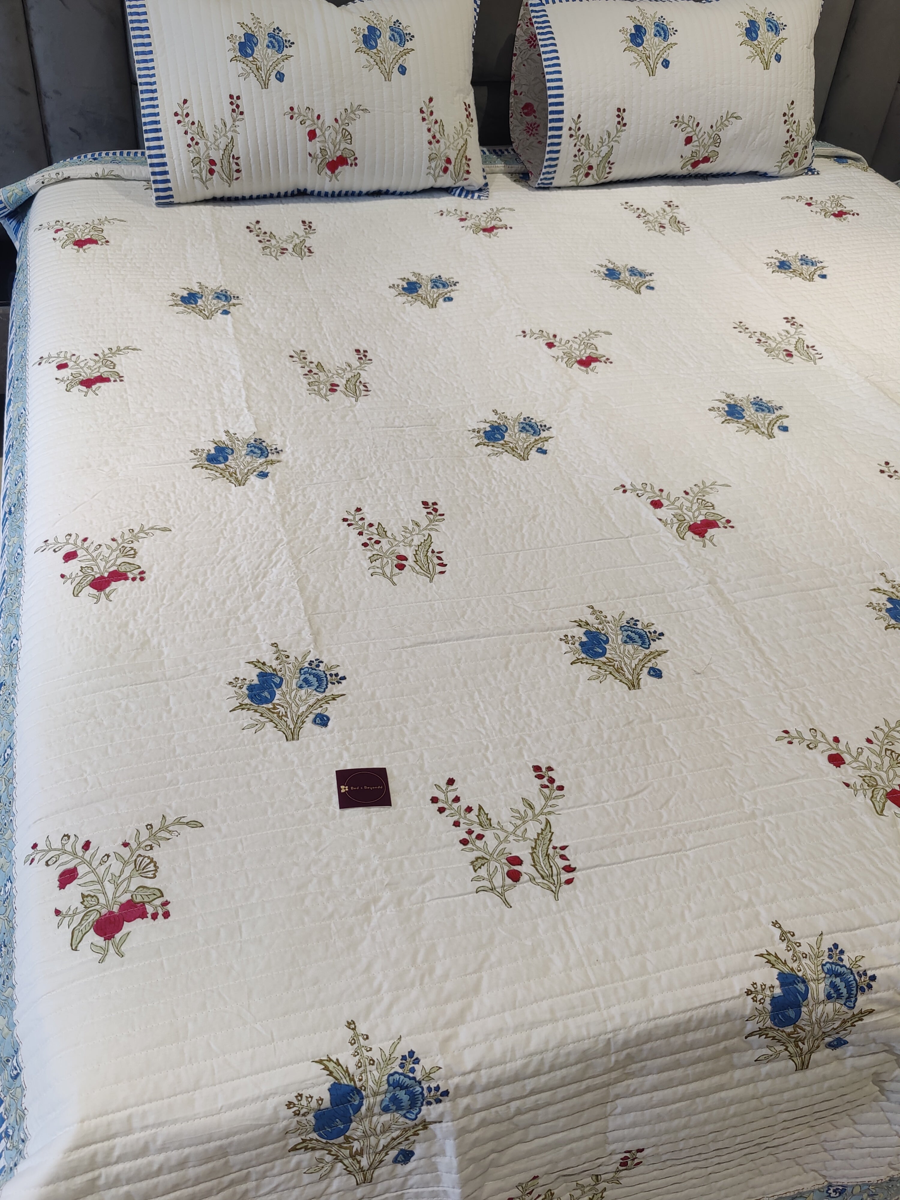 THICK COTTON BLUE RED HANDBLOCK PRINTED QUILTED BEDCOVER