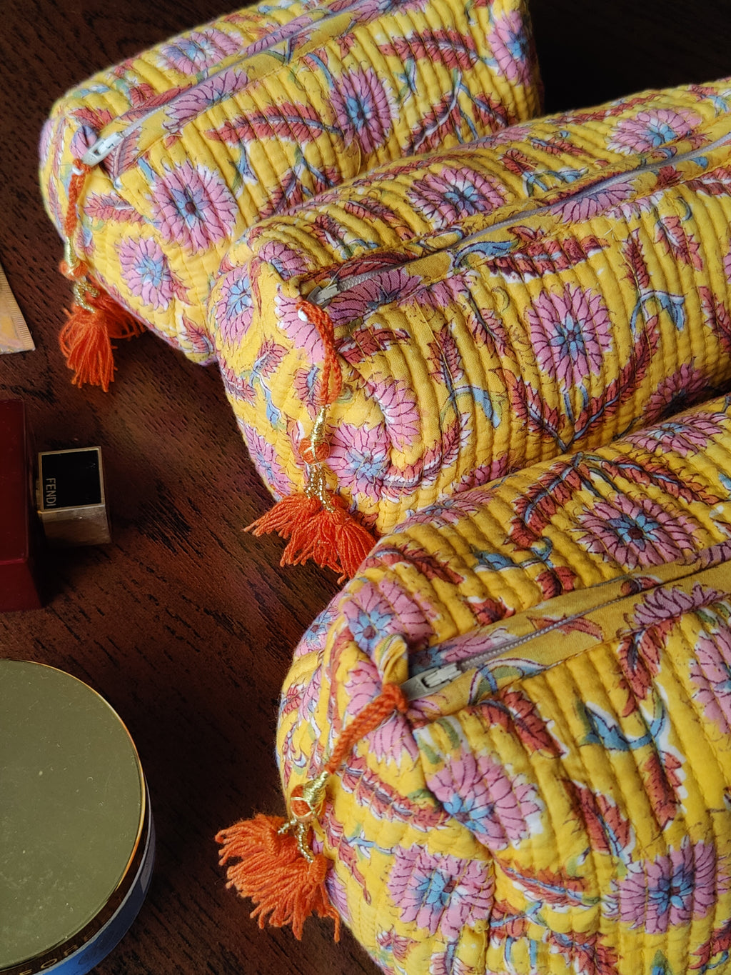 SET OF THREE MULTI PURPOSE TOILETRY BAGS