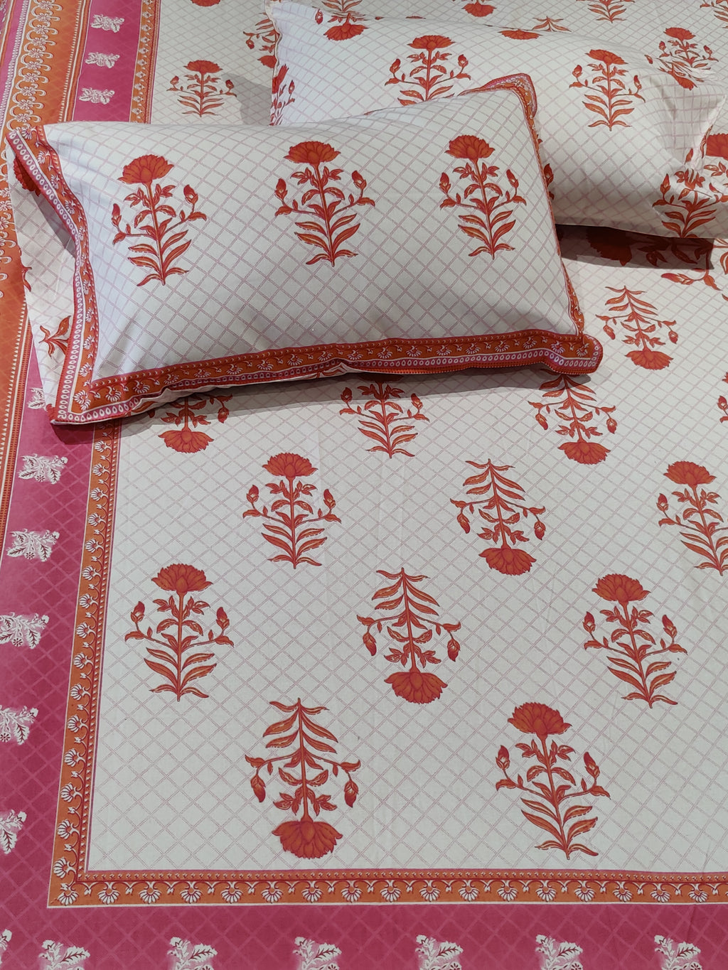 SHALIMAR BEDSHEET WITH TWO REVERSIBLE PILLOW COVERS